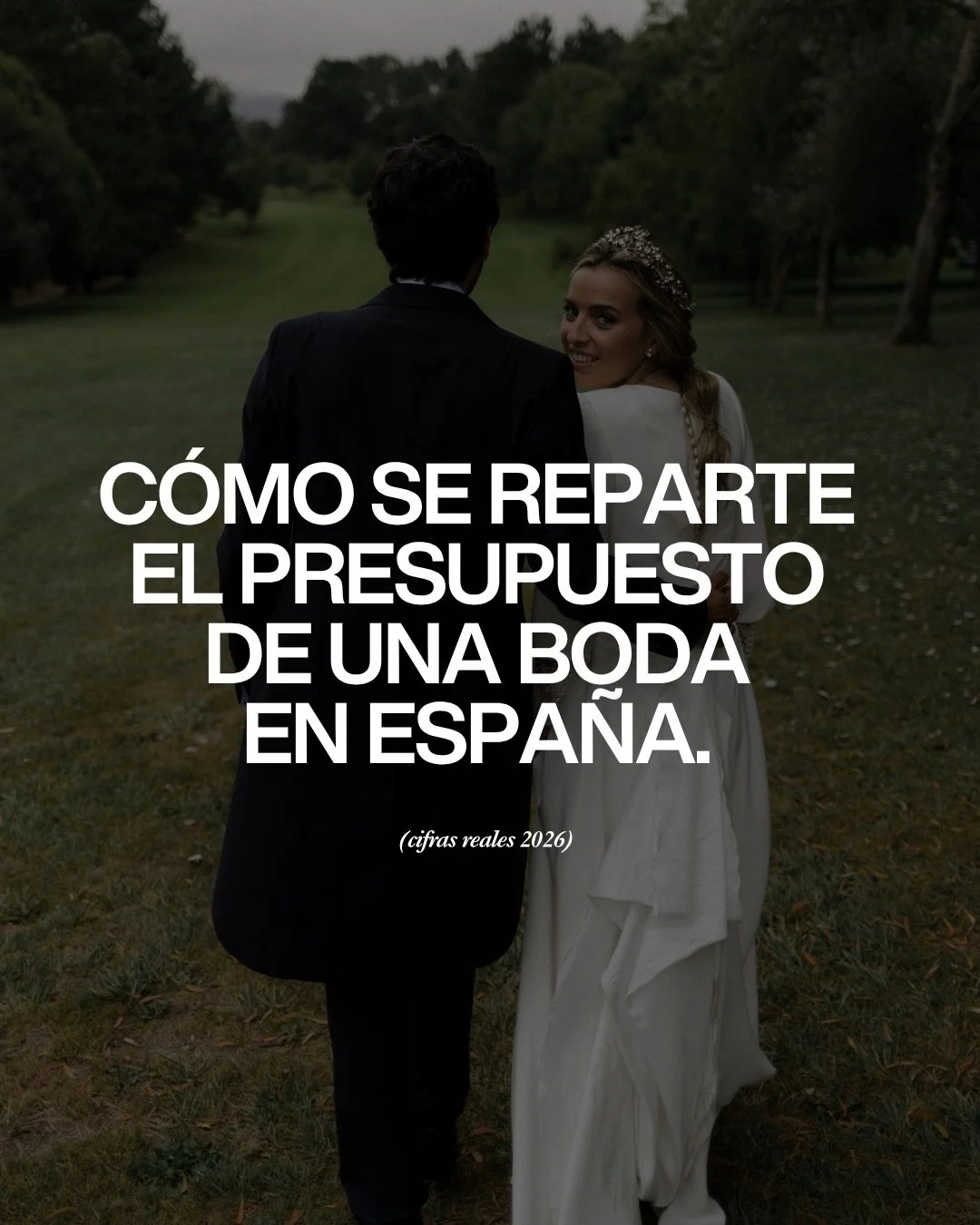Casarse en Espa&ntilde;a en 2026 cuesta de media 25.183 &euro; seg&uacute;n el Informe del Sector Nupcial de Bodas.net 

Y esa cifra es real. 

Pero si te casas en una finca premium con 150 invitados y proveedores premium, la cosa cambia radicalmente