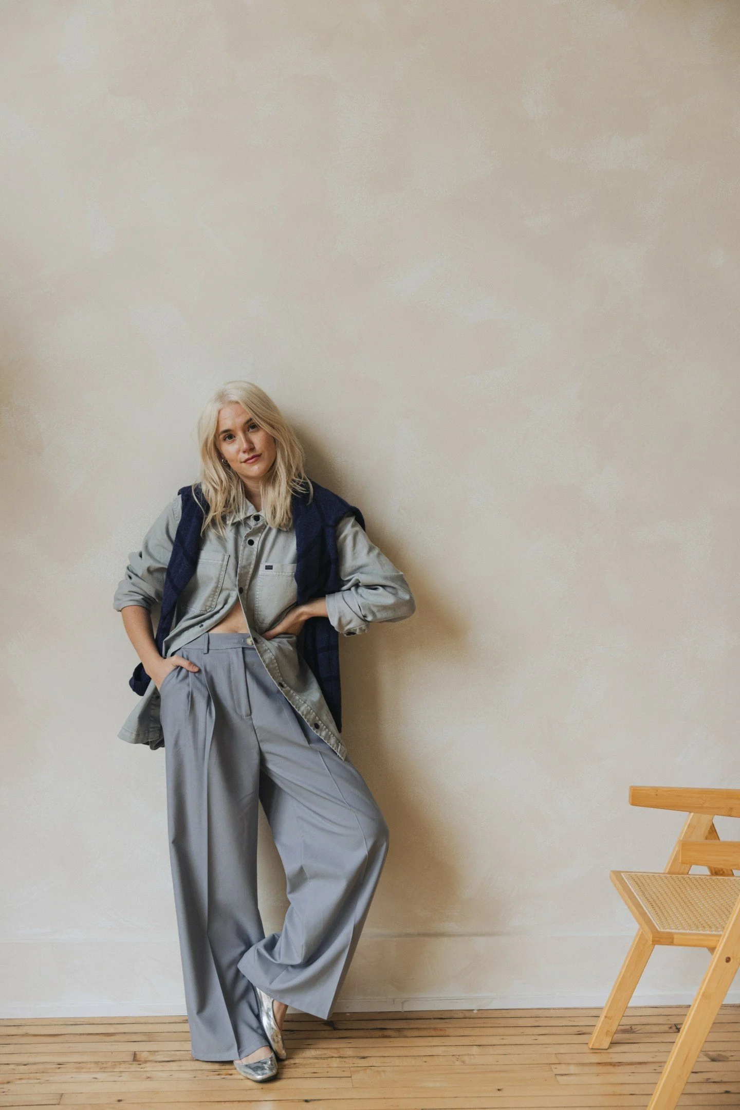 Fresh new branding photos taken by @emmamaesocial at @studiosunsetchicago!