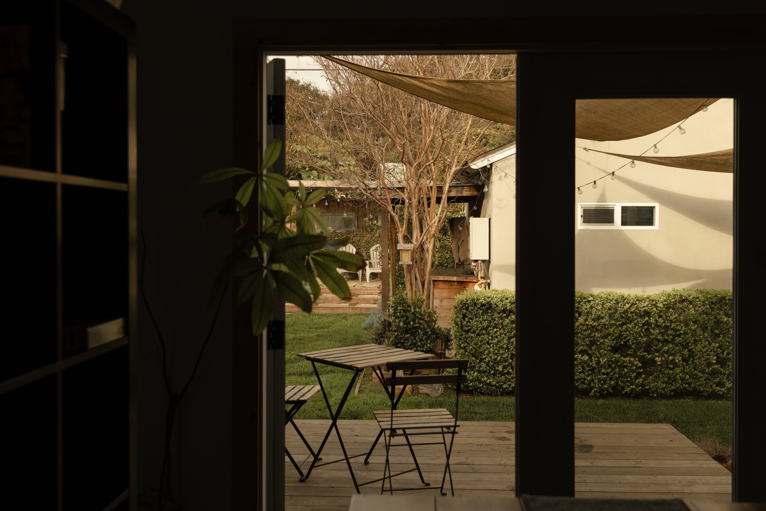 AirBnb_Lifestyle_social_content_creator_LA_Cozy_Home_Outdoor_Lifestyle_photography_VRBO-57.jpg