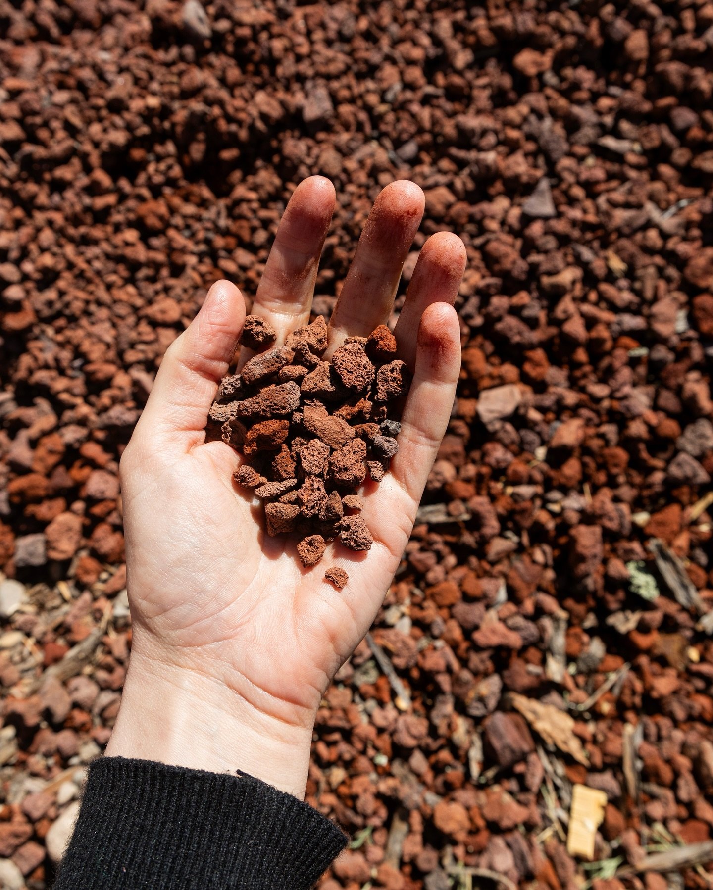Last chance to get in on our Scoria Bag workshop next weekend! Only 3 spots remain&hellip; 😮

This workshop will be taught by local builder and CEF crew member Dana Oglesby, and will be focused on laying the foundation for a 500 sq. ft greenhouse wi