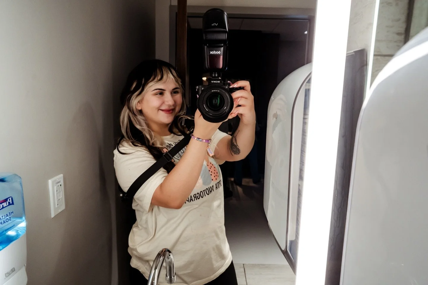 Hi friends. It&rsquo;s been a while, so it feels like time for a little re intro.

I&rsquo;m Miranda, the face behind Miranda Jewels Birth + Photography. I&rsquo;m the photographer, doula, admin, editor, and everything in between. I started in birth 