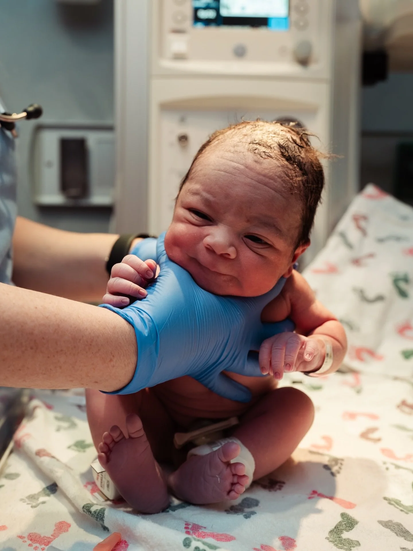 A boy becoming a big brother. What a beautiful gift ❤️