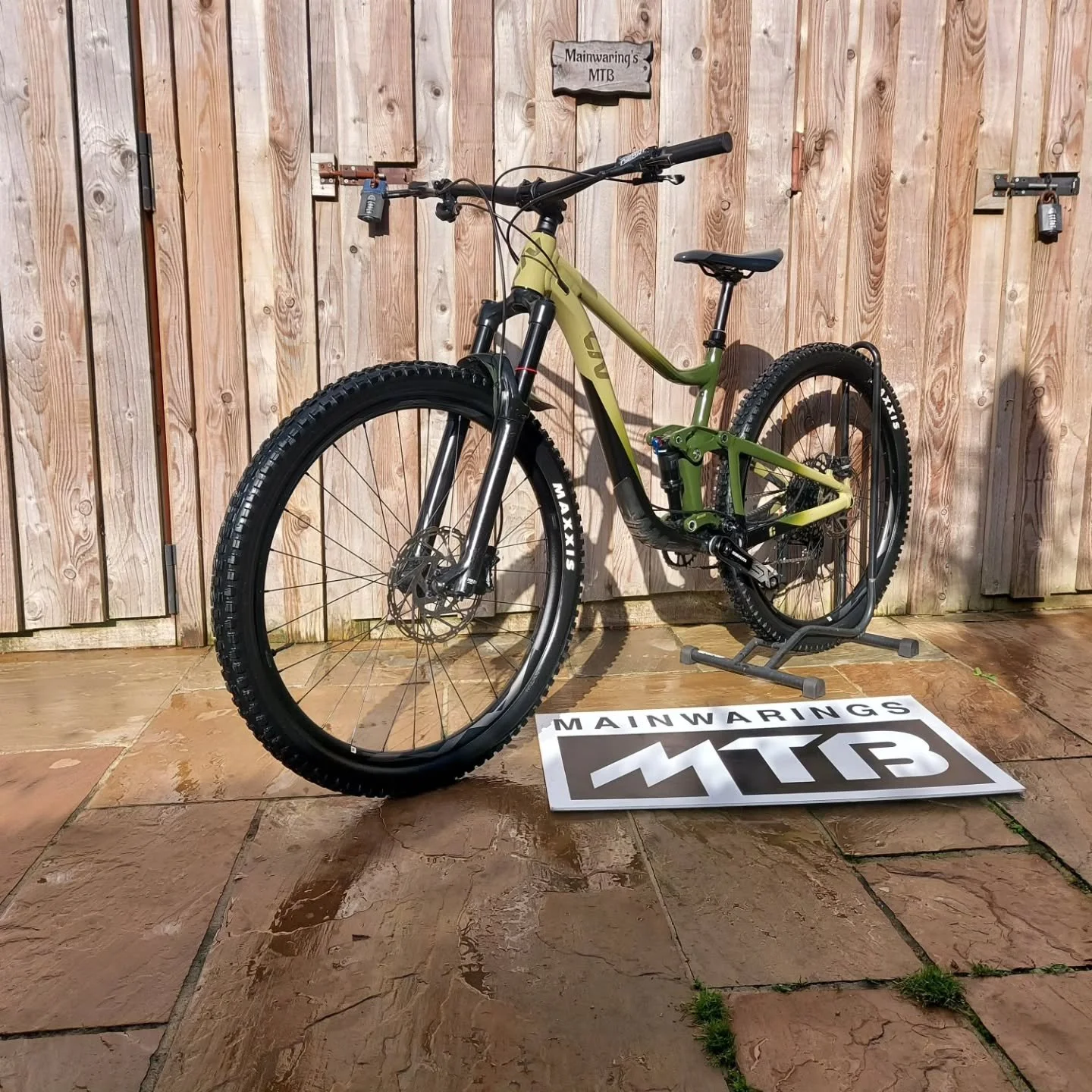 Liv ( giant ) intrigue 
Small 29er 
Ready to ride 
&pound;1495