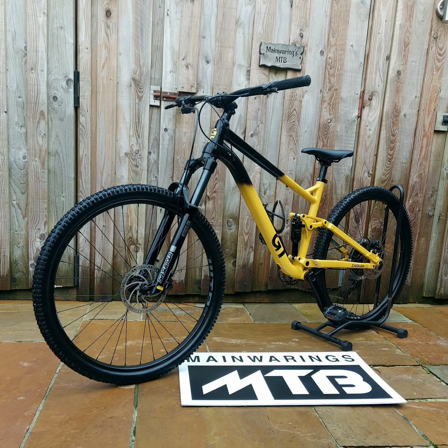 GT Zaskar 
Medium 29er
&pound;995

Wales' largest selection of quality, pre-owned mountain bikes!

Not all available bikes are listed, over 100 bikes in stock!

Opening hours by appointment 09:00-18:30 mon-fri

Check out our other listings!

Collecti