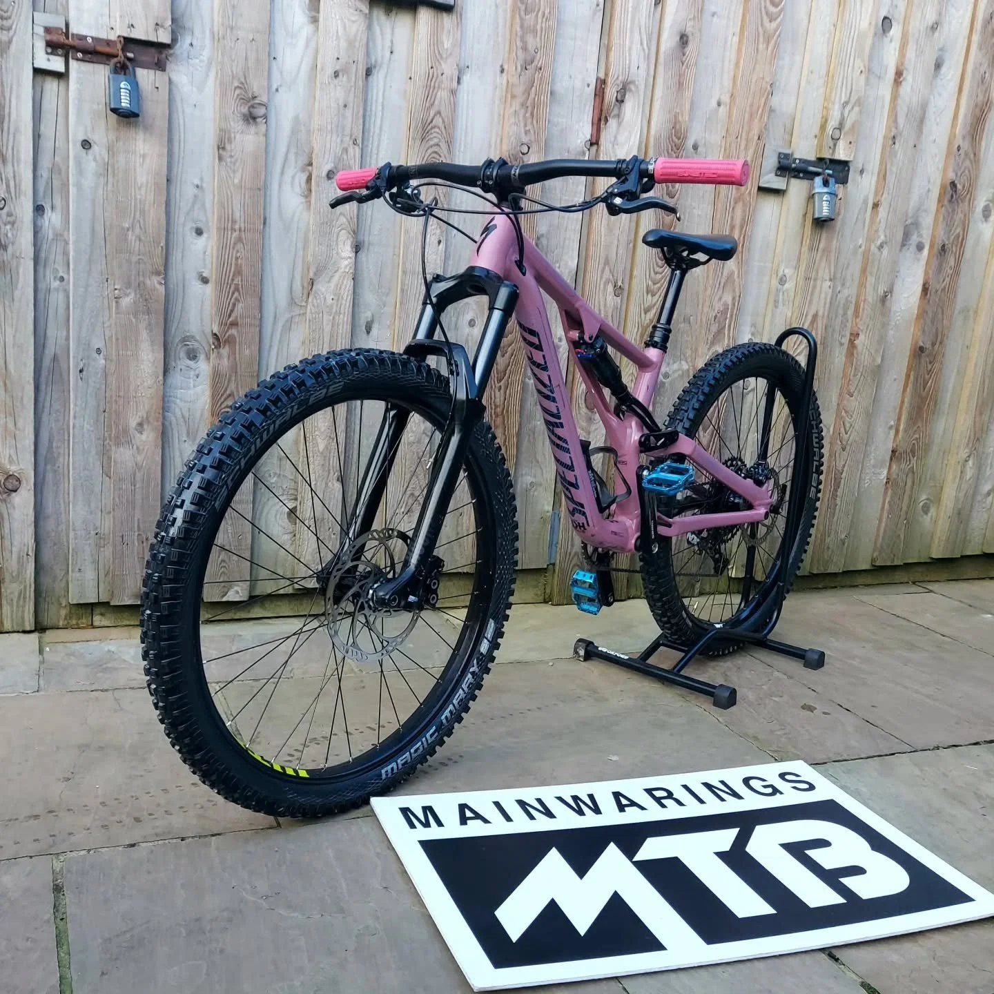 Specialized stumpjumper 
X small 27.5
&pound;1495

Wales' largest selection of quality, pre-owned mountain bikes!

Not all available bikes are listed, over 100 bikes in stock!

Opening hours by appointment 09:00-18:30 mon-fri

Check out our other lis