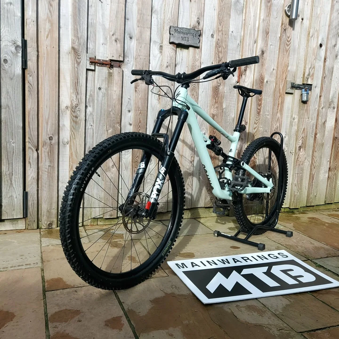 Specialized status 
Medium s3
29x27.5 
&pound;1595

Wales' largest selection of quality, pre-owned mountain bikes! 

Not all available bikes are listed, over 100 bikes in stock! 

Opening hours by appointment 09:00-18:30 mon-fri 

Check out our other