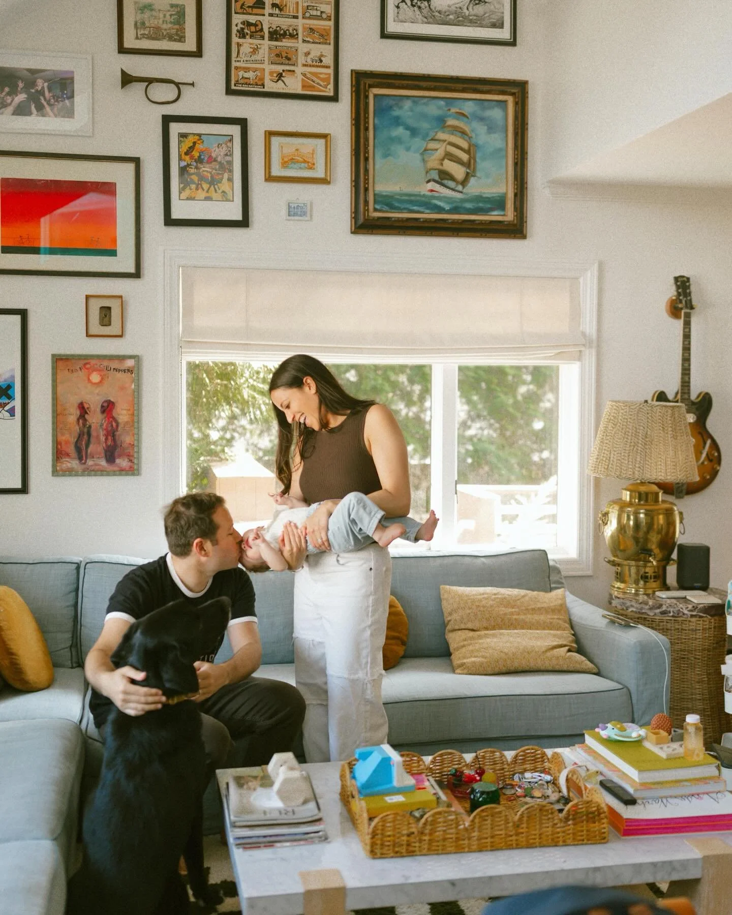 Finally share a few more from my time with this family at their home in NYC from this past fall 🤟🏻