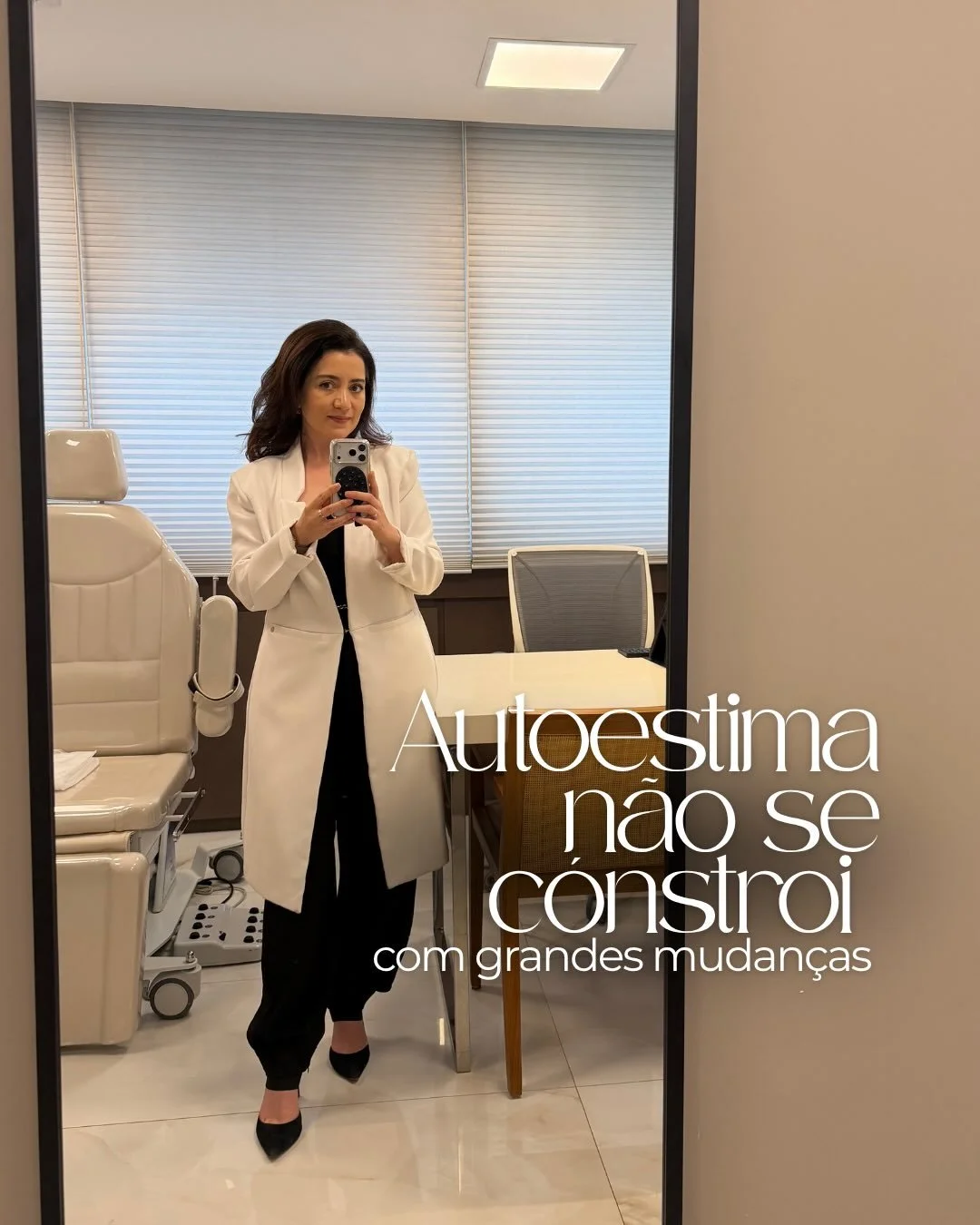Autoestima n&atilde;o vem s&oacute; de grandes mudan&ccedil;as
Ela come&ccedil;a nas pequenas atitudes do dia a dia: se cuidar, se respeitar, desacelerar e se priorizar.

A cirurgia pl&aacute;stica pode ser uma aliada nesse processo, mas o verdadeiro