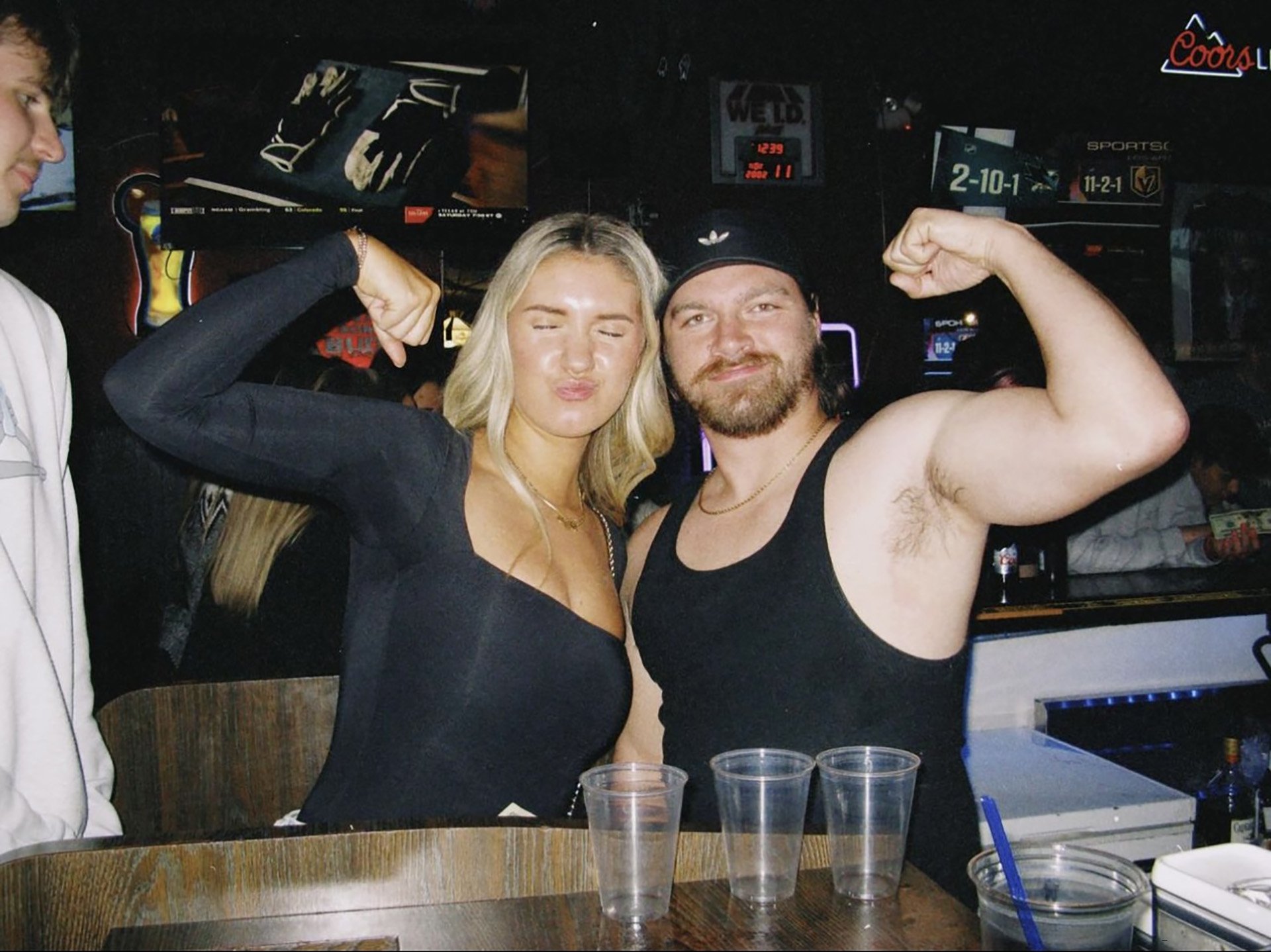 CHLOE AND SAM | GUN SHOW