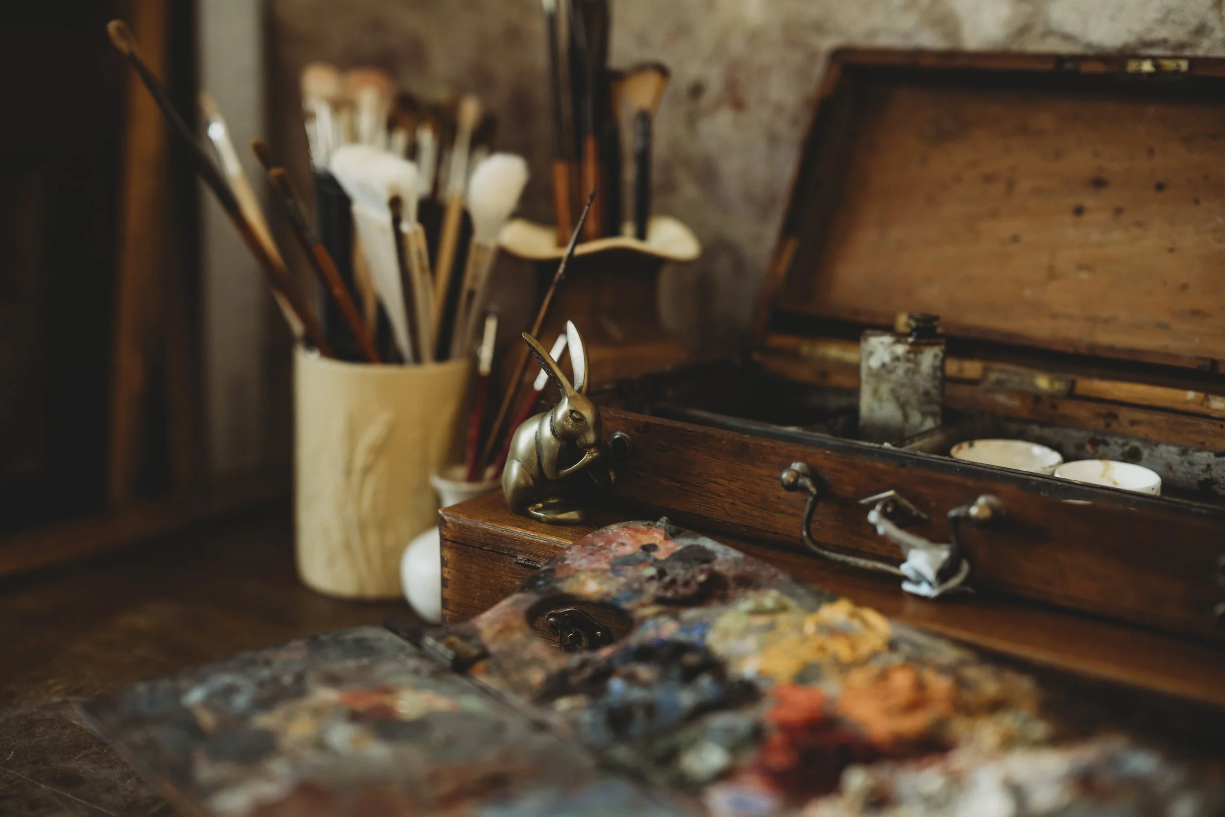 close-up brushes vintage palette.jpg