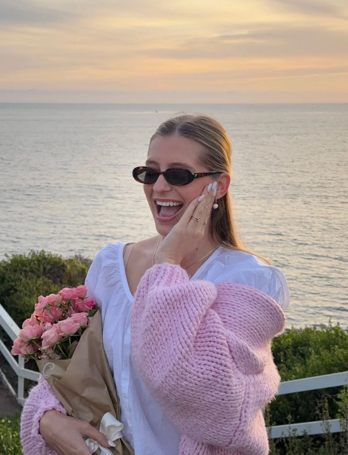 This partnership with @giaconnie_ &amp; @itsgldn was extra special. 🌸🤍

Gia was able to customize her ring with engravings of her mom&rsquo;s favorite flowers as well as flowers representing the different chapters in her life. What a special way to