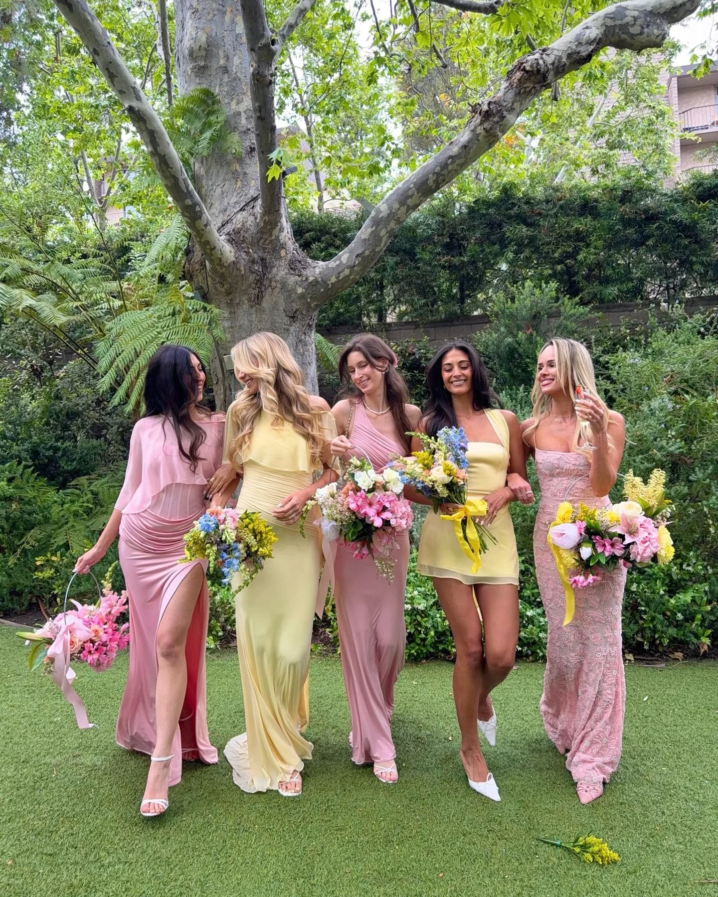 Still in awe of this collab with @taniabyday &amp; @ohpolly😍💖&nbsp;Does it get more dreamy than this!?

#talentagency #influencermanagement #gardenparty