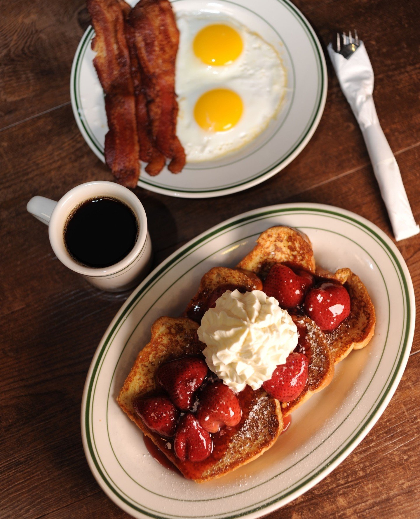 Happy Hump Day! ⁠
⁠
Sometimes all you need is a decadent breakfast for dinner to get you through the week. We've got you covered in that department!