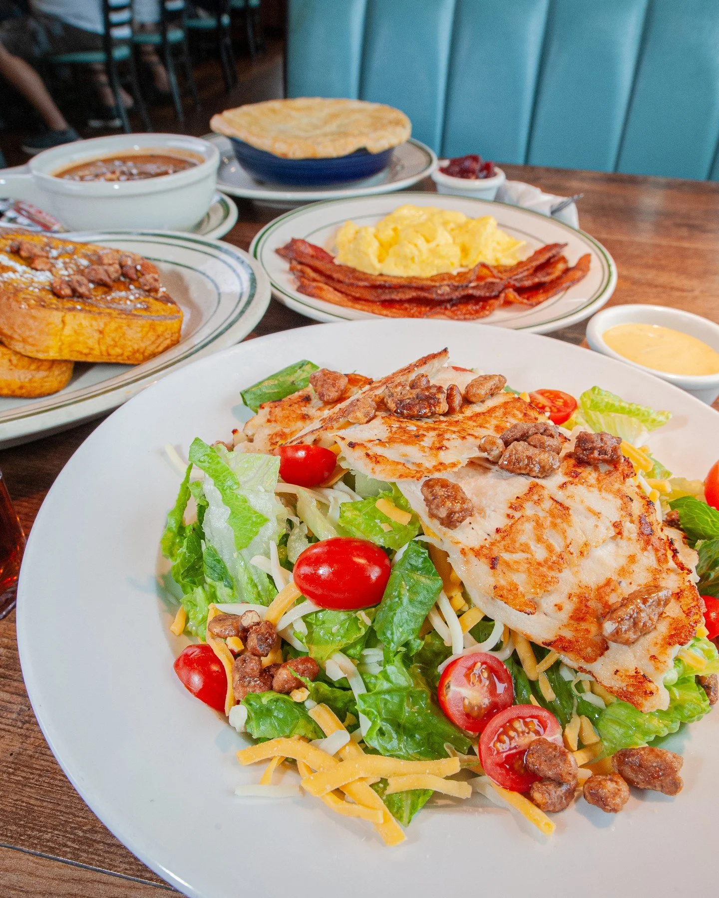 Last call for fall! We're working hard on new winter dishes for your enjoyment - in the meantime, make sure to get your last bites of our fall features in!⁠
⁠
🥗 Grilled Chicken Pecan Salad⁠
Grilled chicken, grape tomatoes, cheddar jack cheese and gl