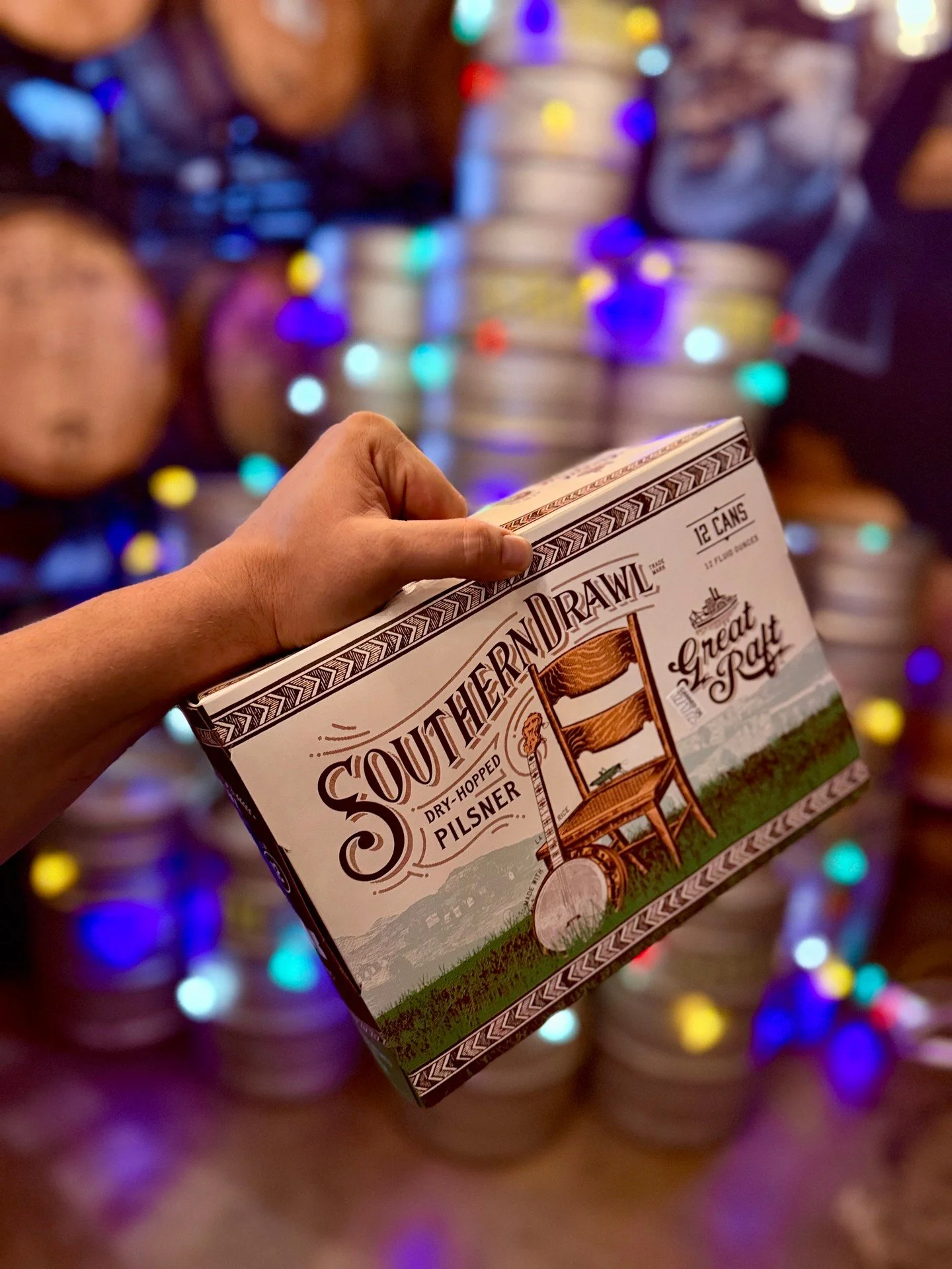 Holiday cheer, Southern Drawl style 🎄🍺

12-packs are officially here.

Available now at the brewery. Retailers coming soon.