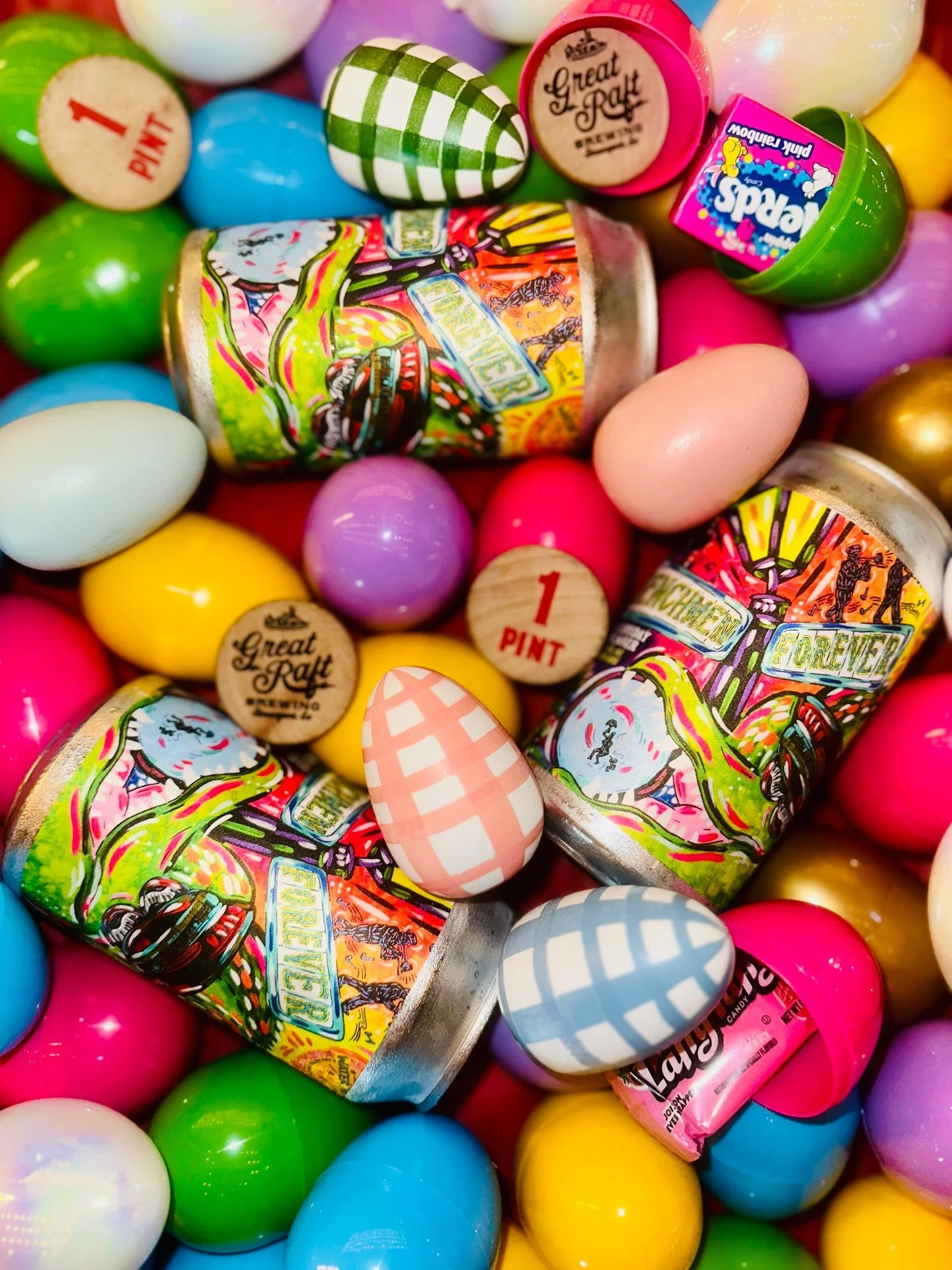 🐣🍺 Adult Easter egg hunt? Yes please.

We've hidden Easter eggs all around the Tasting Room, and they're not just filled with candy 👀 Some lucky finds come with FREE PINT tokens.

Bring the family, enjoy you're favorite beer, and see what you can 