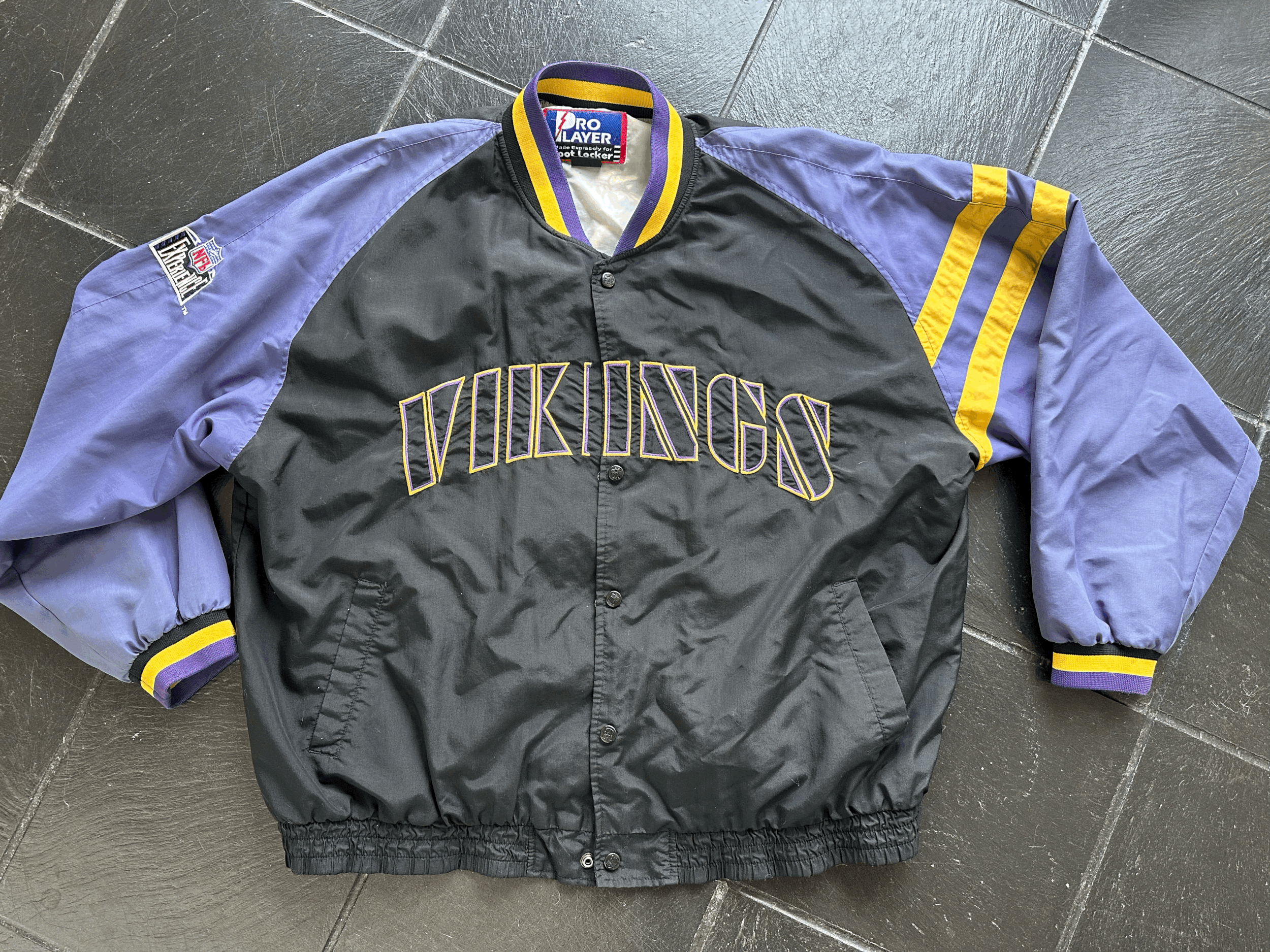 Vikings Vtg Footlocker Windbreaker