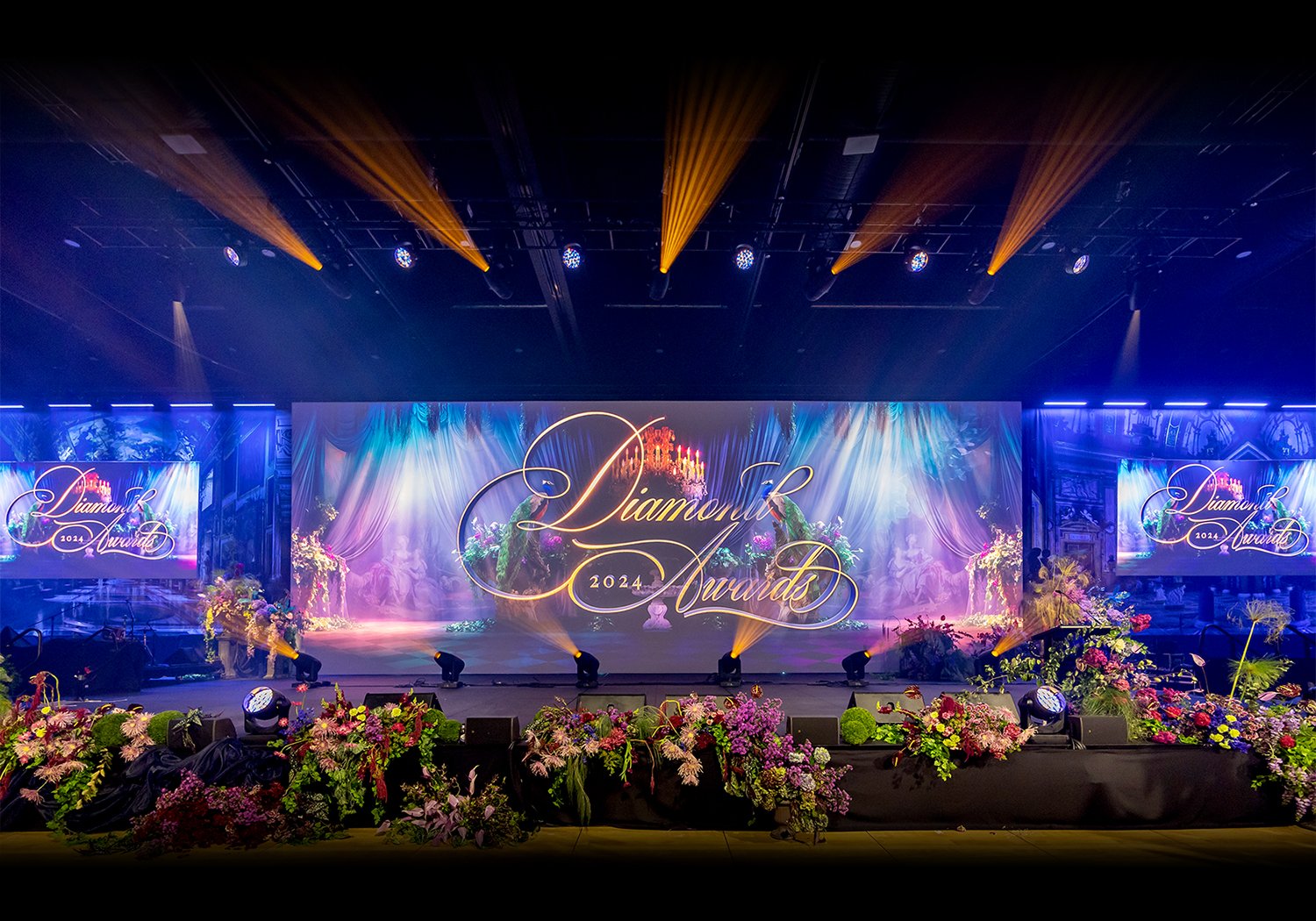 Versailles Event, Stage Set