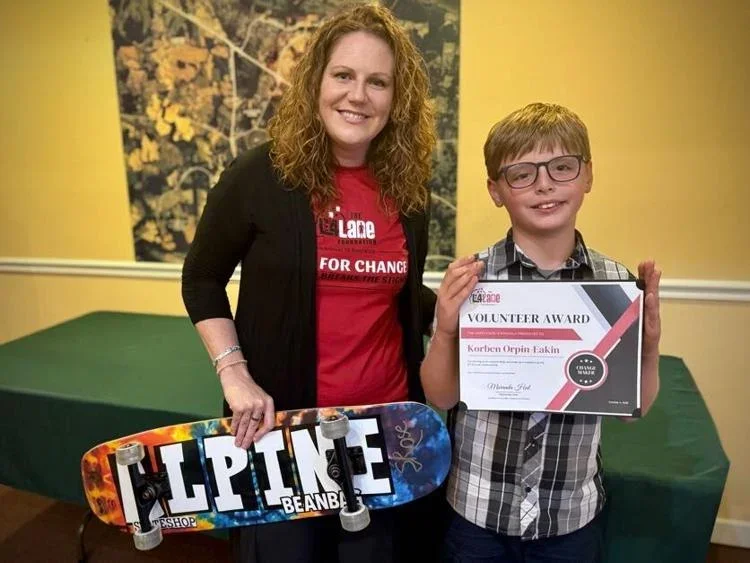Live4Lane presents volunteer award, raises $18K at annual 5K