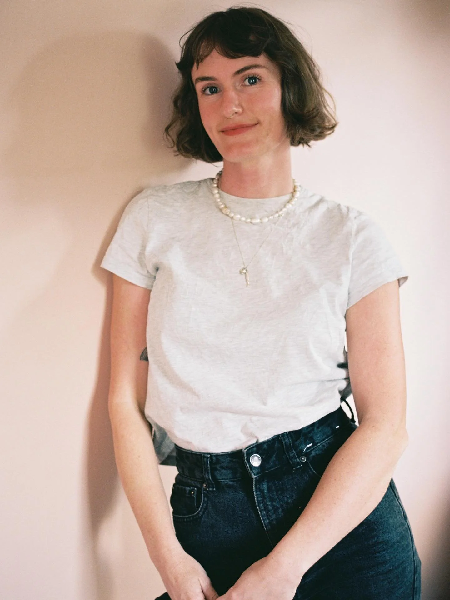 Hi from the face, hands &amp; heart behind prairie studio ♡

If you haven&rsquo;t been here long, my name is Holly and I&rsquo;ve spent the last few years teaching myself how to make jewellery from my little garden studio in the countryside.

At firs