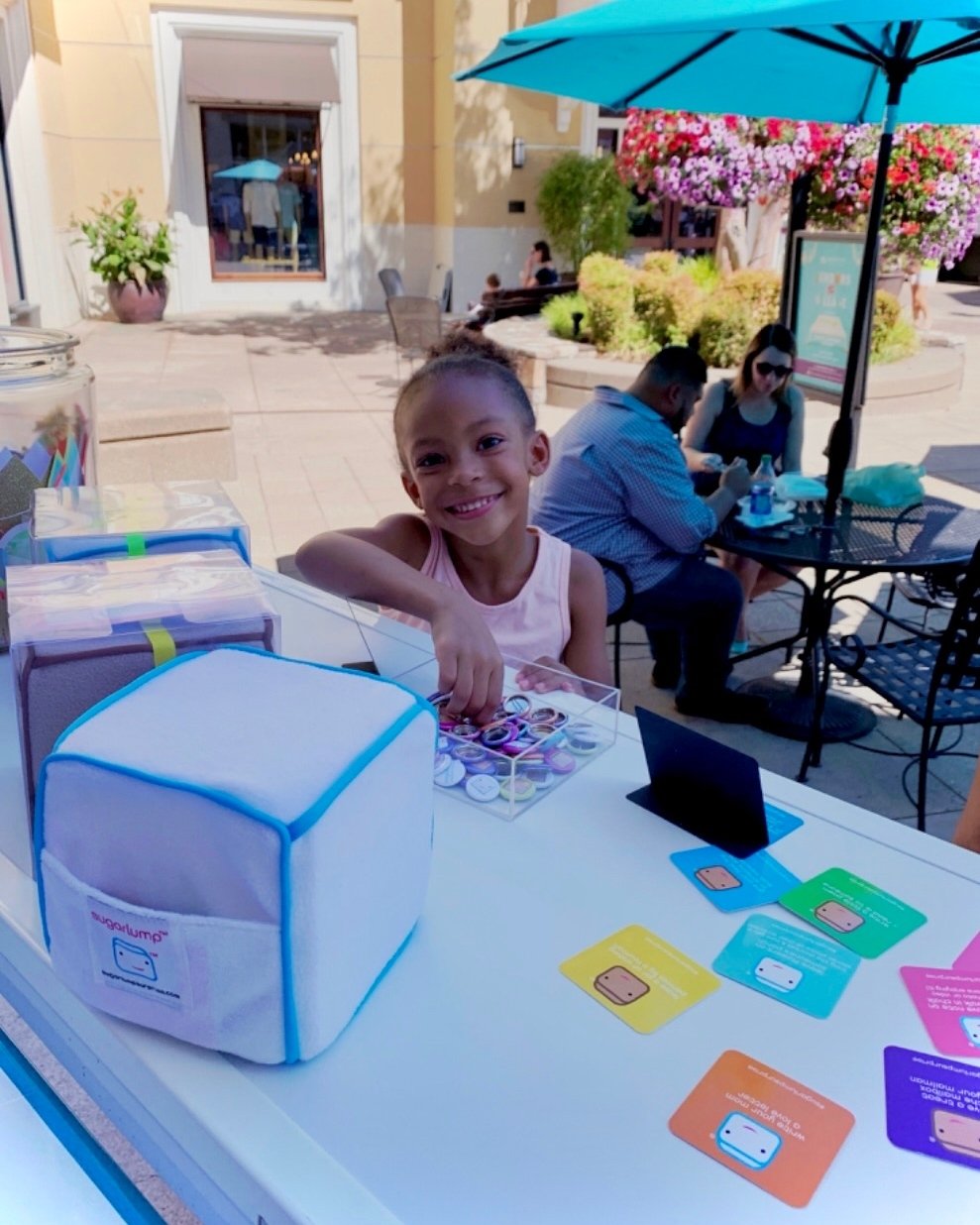 This CUTIE stopped to say hi and grab some sugarlump merch. We love meeting the children we serve, and they love us!!!!

🩵 #sugarlump
🩵 #sugarlumplove
🩵 #sugarlumpchallenge 
🩵 #actsofkindness 
🩵 #childrenstoys 
🩵 #kindnesskit