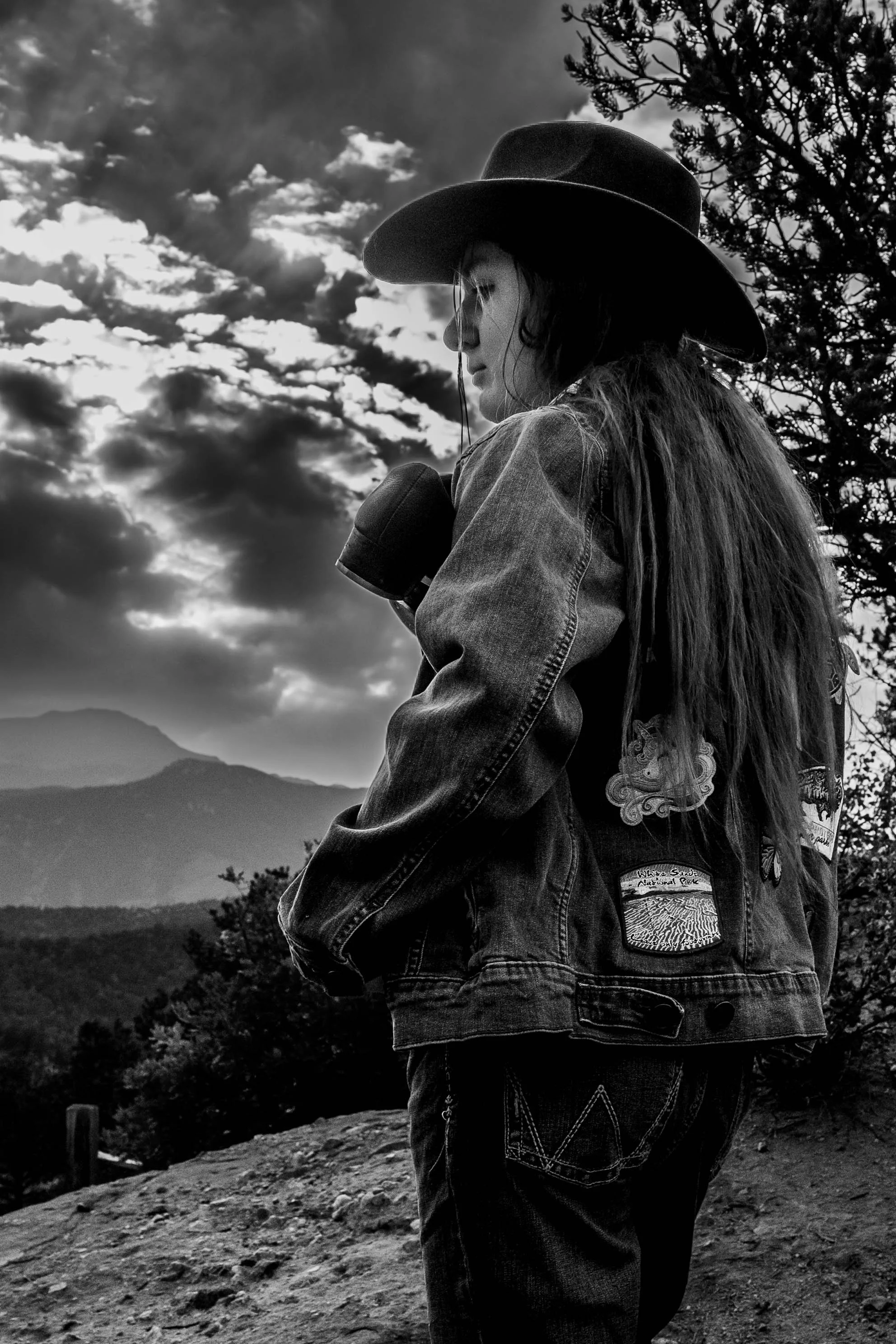 Simamese Twins Trail Shoot-6.jpg