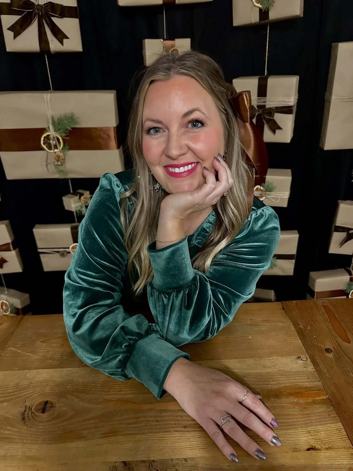 Meet Kelsey! After stepping away from the classroom setting, Kelsey found a new kind of teaching she absolutely loves, teaching Mahjong! ✨ She now brings her teacher&rsquo;s touch to the Mahjong table, helping new players feel confident and ready to 