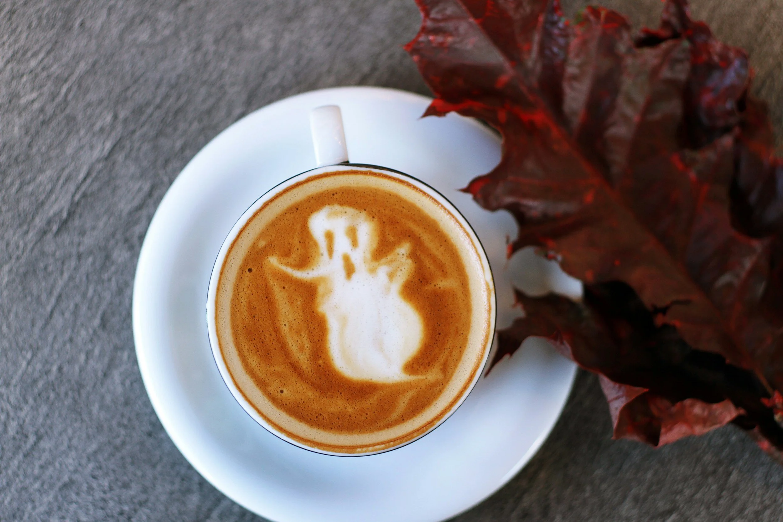 Boo-tifully Stress-Free: Tips for Parents to Enjoy a Relaxed Halloween