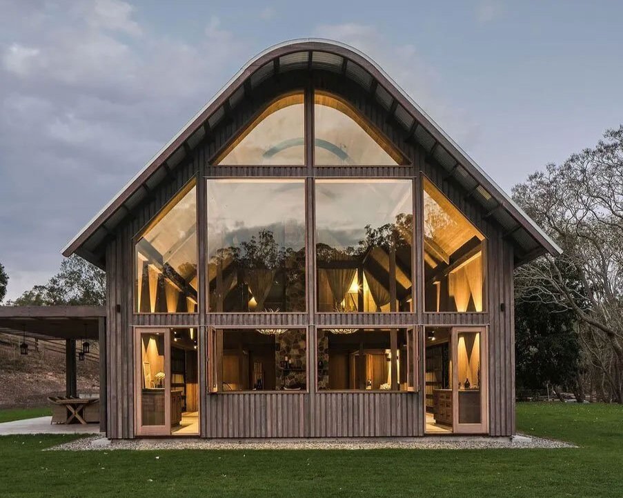 This Australian Barn is a Rustic Retreat for a City Couple and their Equine Companions (PlainMagazine)