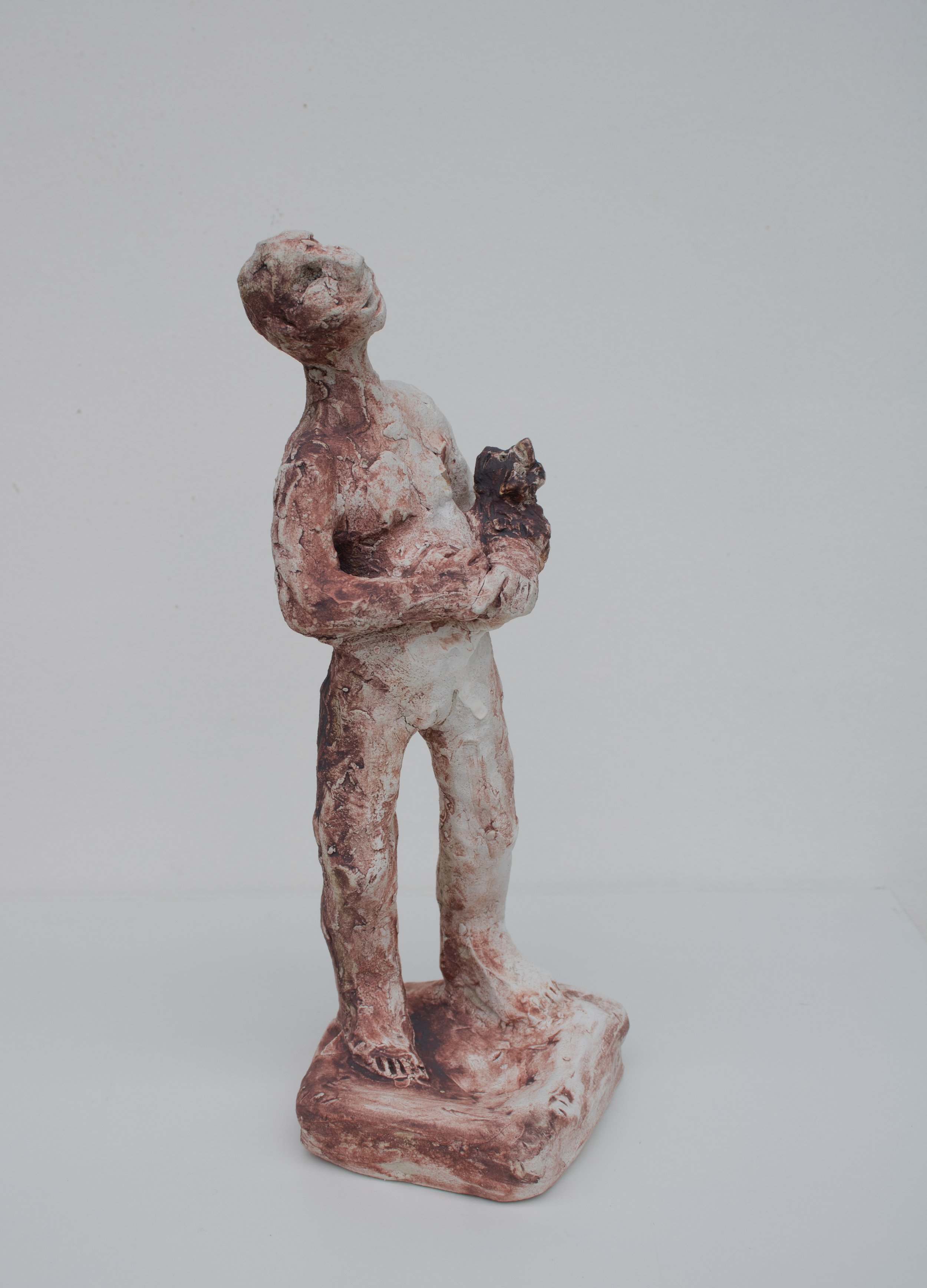 40B MCOSTA clay Girl with Chicken 28x 13 x 8cm.jpg