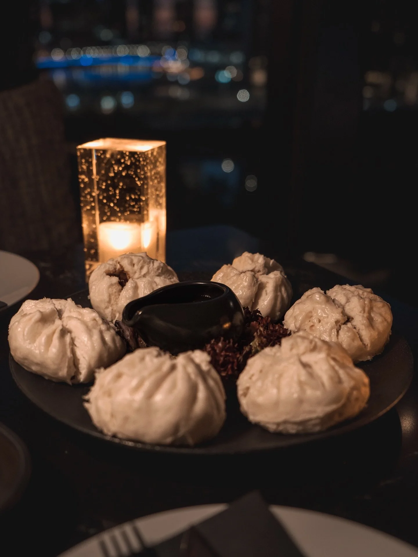 Steamed, sauced, and served with a view. Pork buns, best enjoyed somewhere above Southbank.

Reserve your table via the link bio. 

#melbourneeats #melbournerooftop #southbankmelbourne #melbournefoodie #melbournekaraoke
