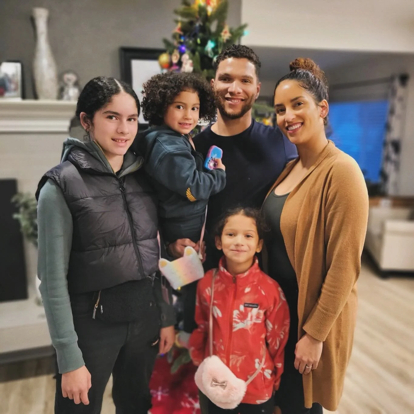 Merry Christmas &bull; Feliz Navidad 🎄🎅🏽 #illbehomeforchristmas