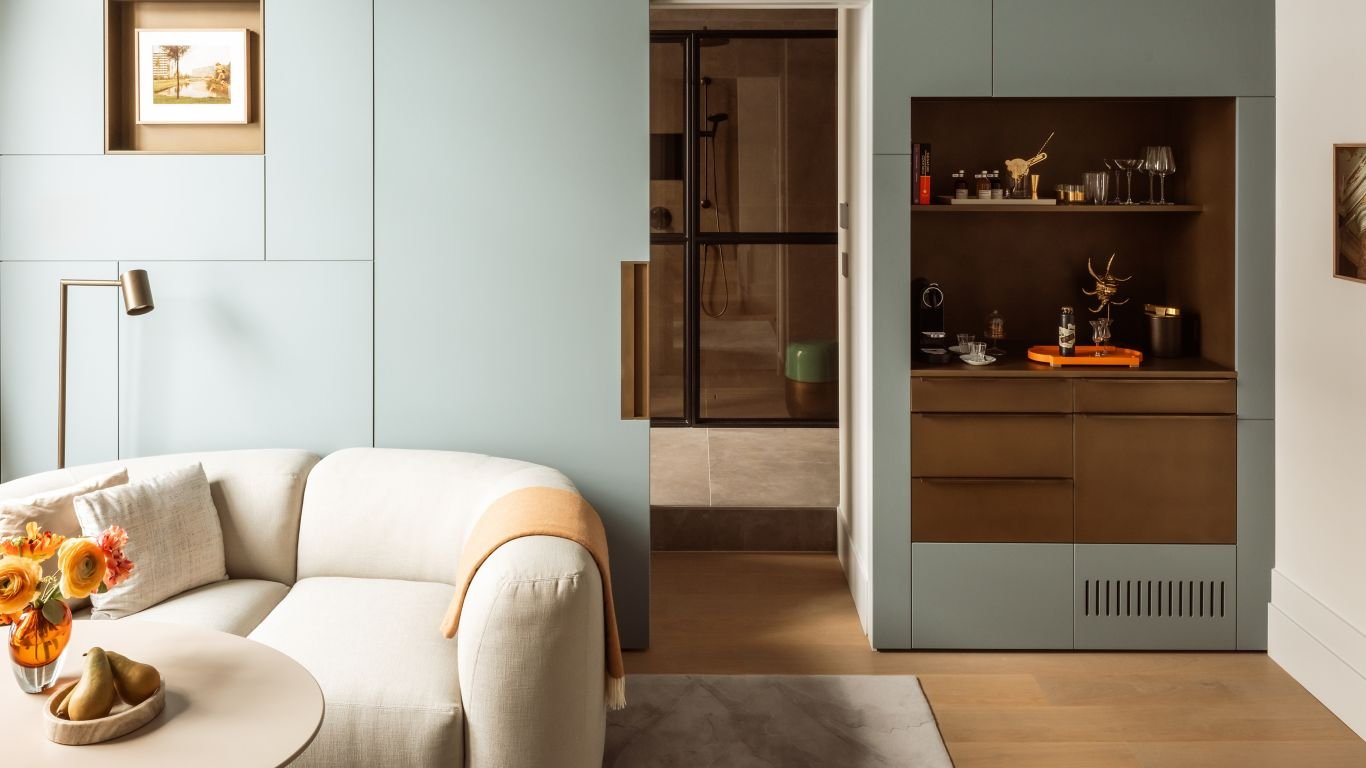 RWAMS_Facilities_Rooms_GrandPremierRoom_232_Living Room-WIDE-MEDIUM-4-3.jpeg
