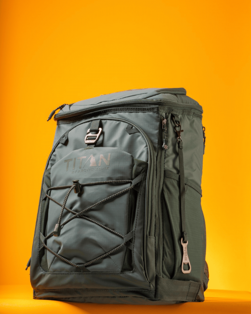 TITAN 18 CAN BACK PACK STOP MOTION.gif