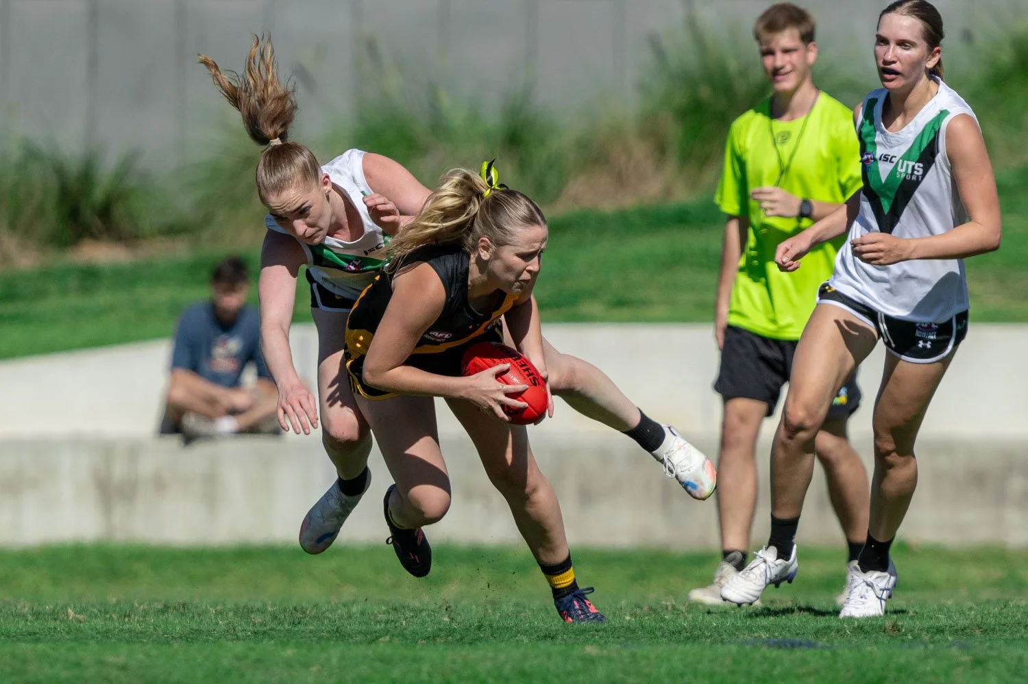 Womens Div 3 - Balmain Tigers VS UTS Bats 