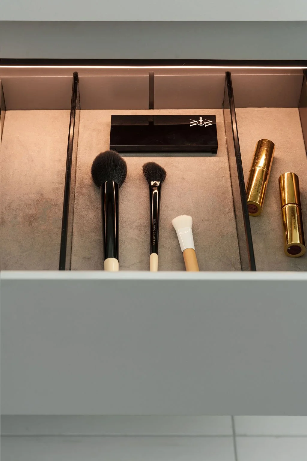 LastStile_Mariposa_PrimaryBath-Vanity-Drawer-Detail.jpg