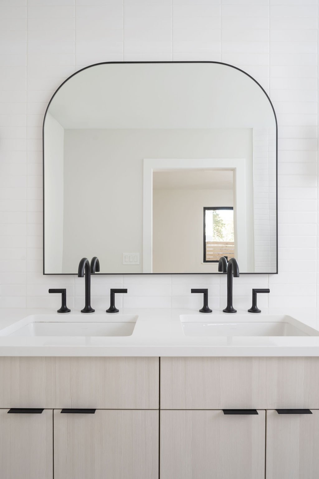 3075NinthSt.-Masterbath-Vanity-Detail.jpg