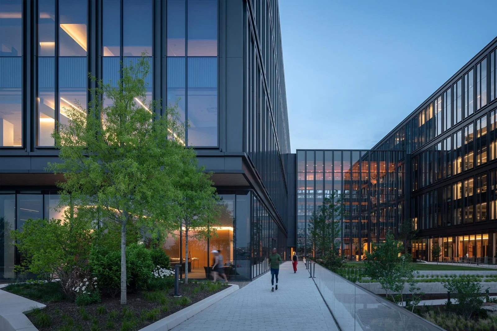 t rowe price kpf, t rowe kohn pedersen fox, t rowe price headquarters, t rowe price hq, baltimore kpf, t rowe price twilight