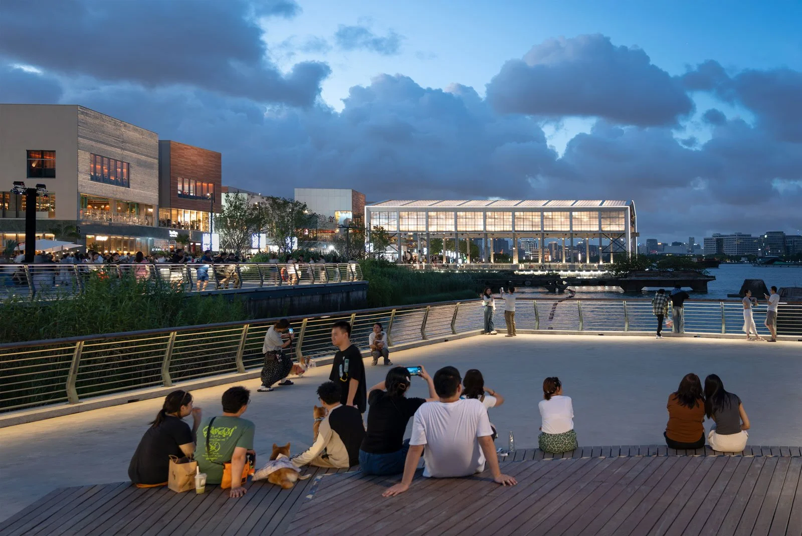 shanghai west bund, shanghai gate m, shanghai dreamcenter, shanghai waterfront, oval partnership, atelier deshaus