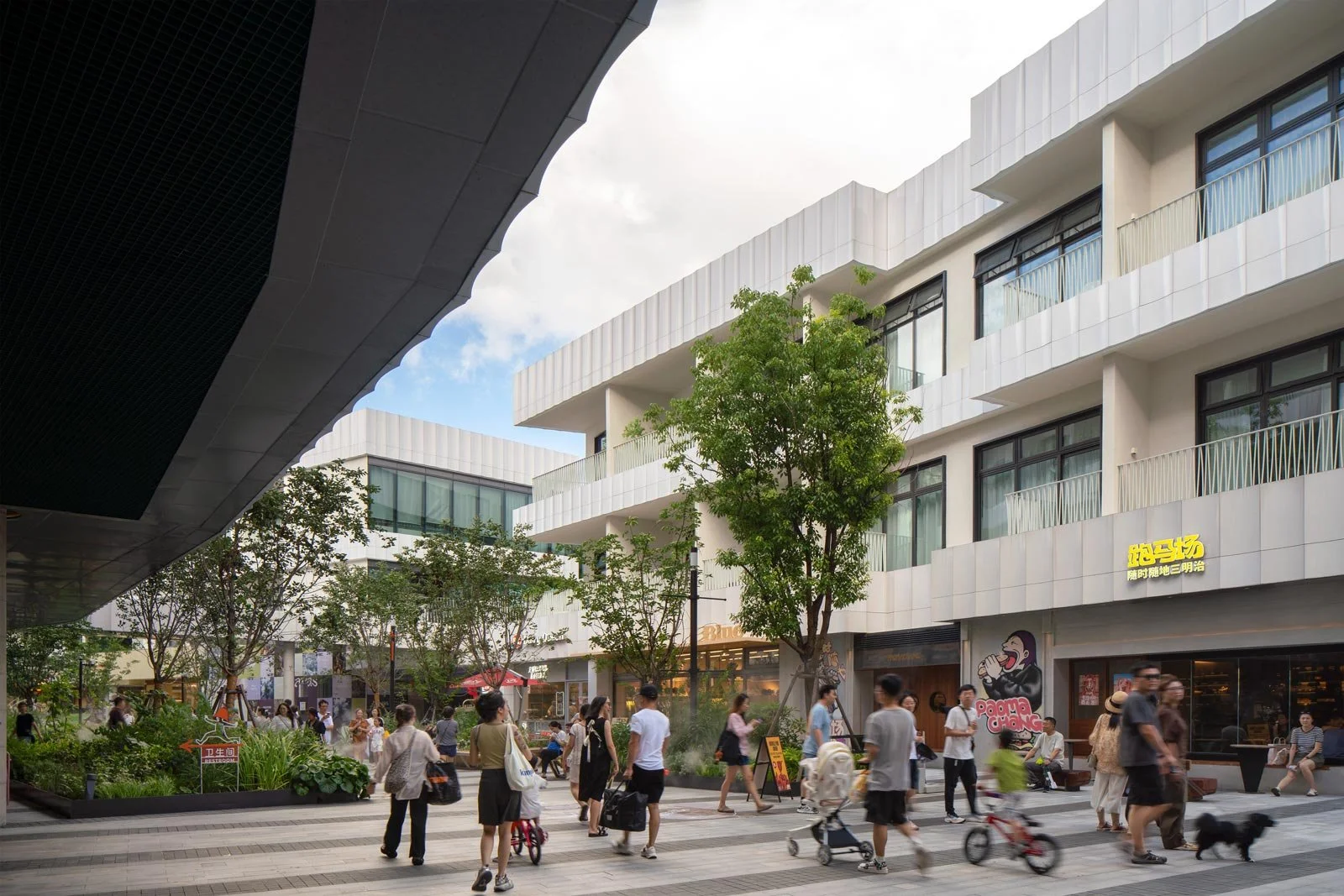 shanghai west bund, shanghai gate m, shanghai dreamcenter, landscape design, oval partnership, mvrdv, james corner field operations shanghai