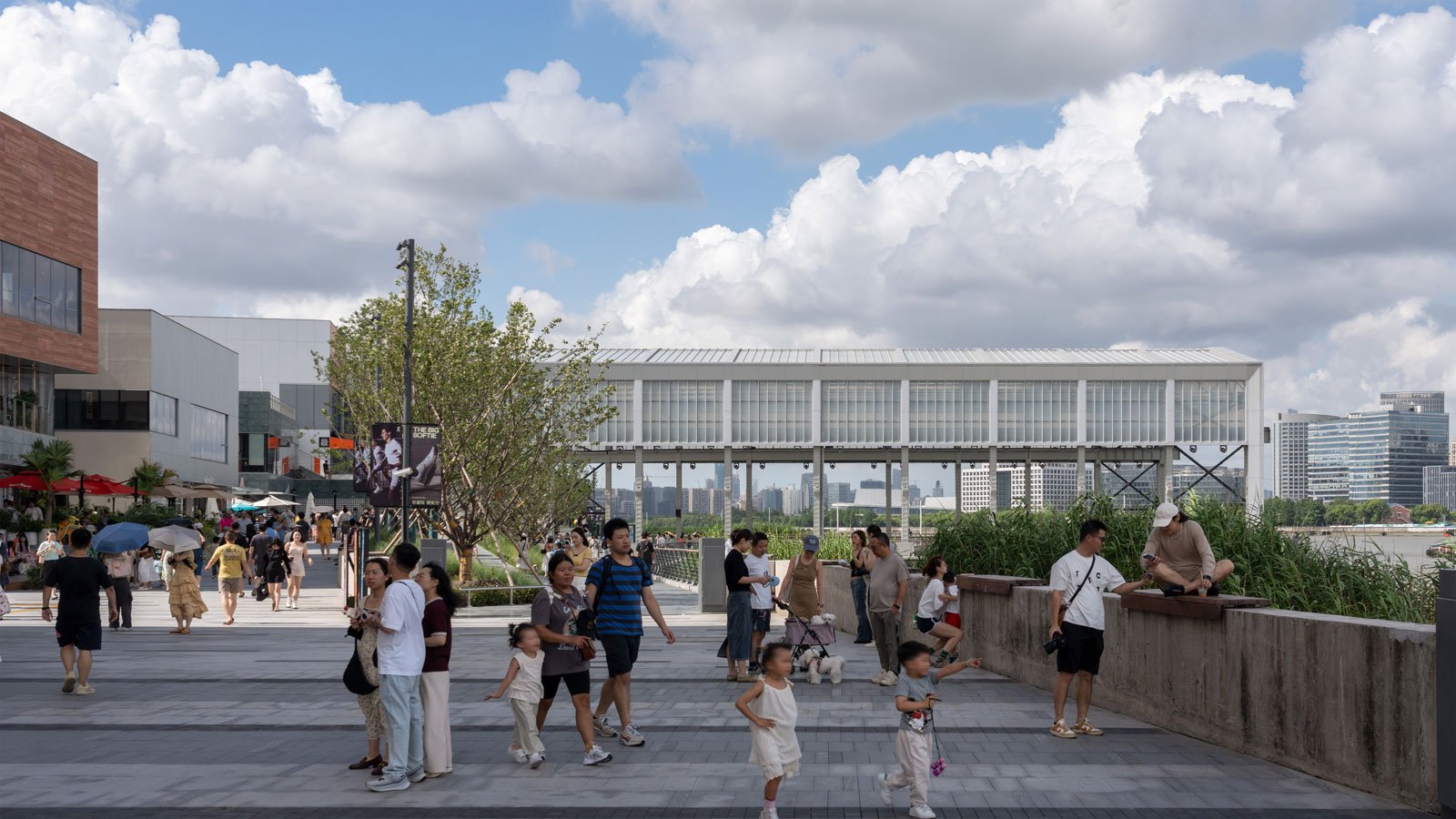 shanghai west bund, shanghai gate m, shanghai dreamcenter, landscape design, oval partnership, atelier deshaus, james corner field operations shanghai