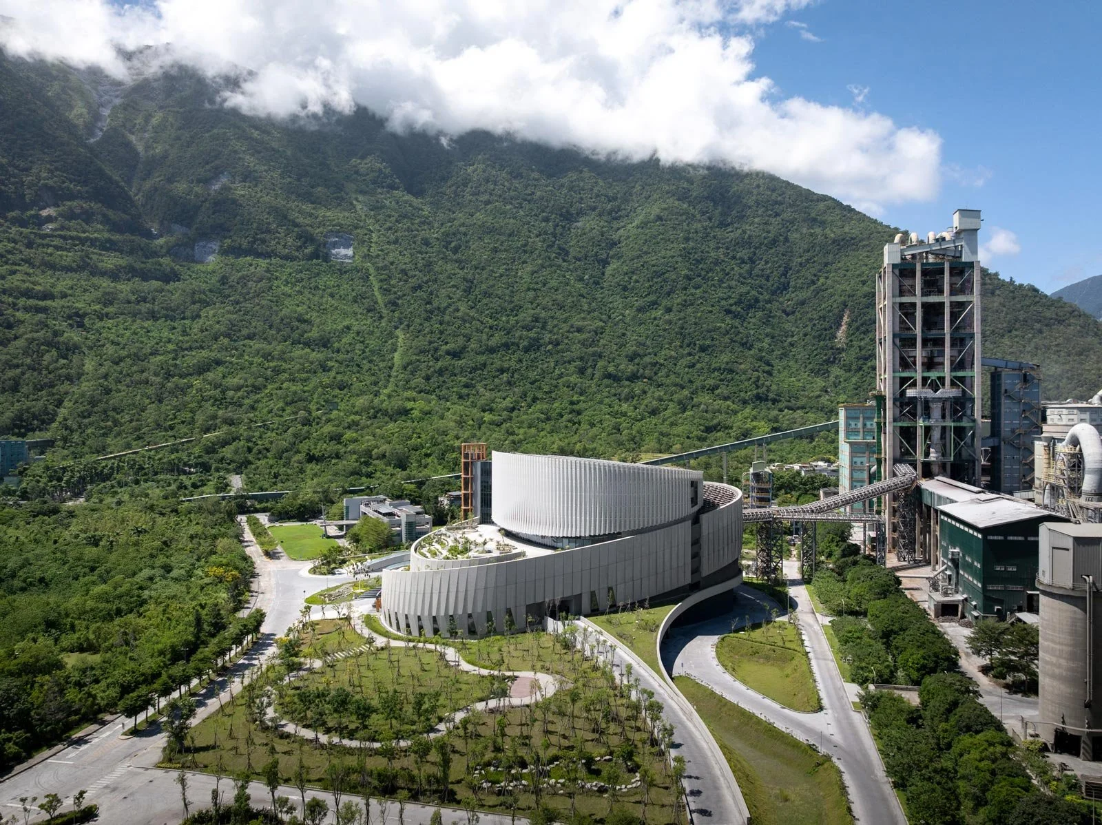 tcc daka kpf, tcc daka recycling center, taiwan cement company building, taiwan architecture, hualien county building, kpf, kpf tcc drone