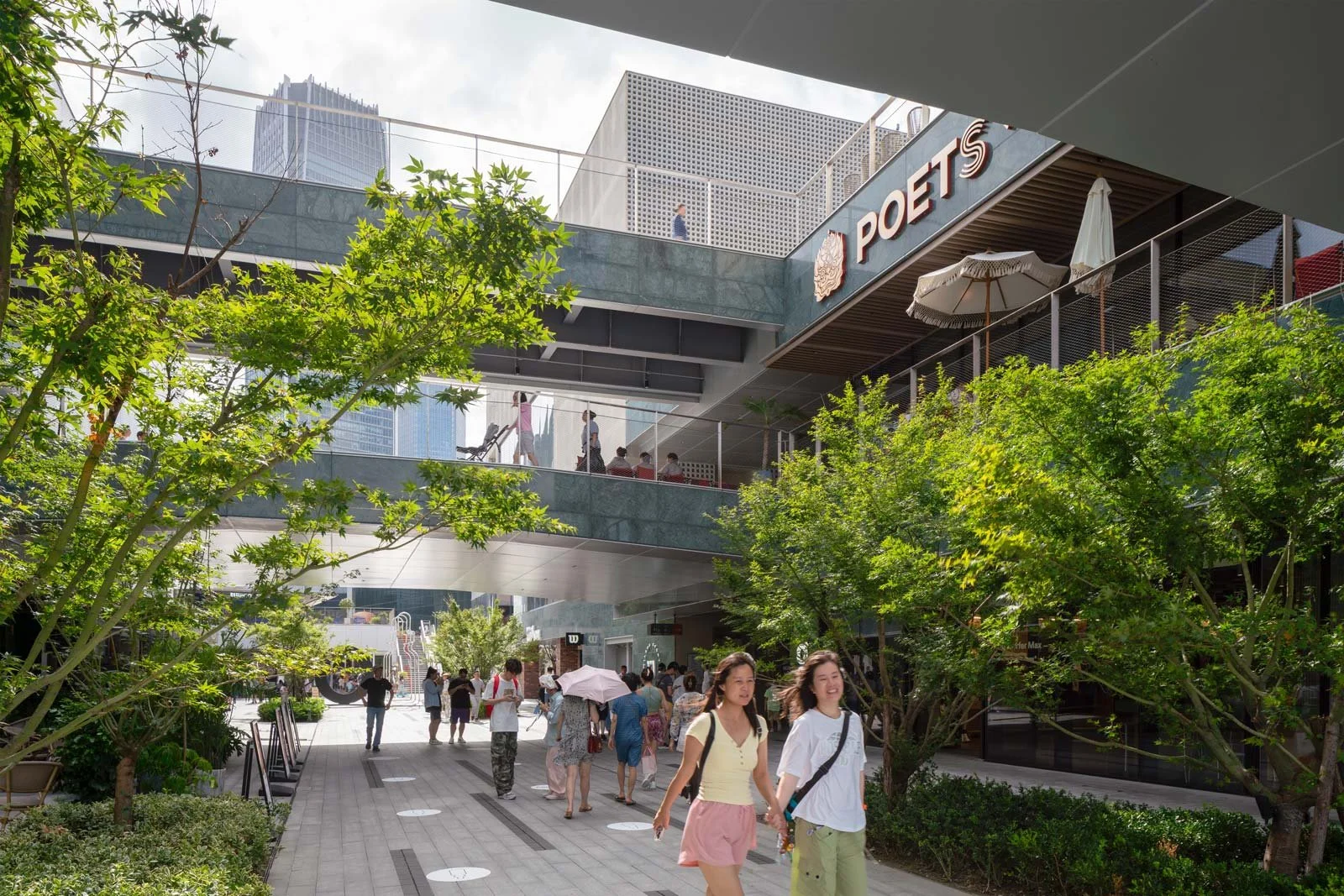 shanghai west bund, shanghai gate m, shanghai dreamcenter, landscape design, oval partnership, atelier deshaus, james corner field operations shanghai