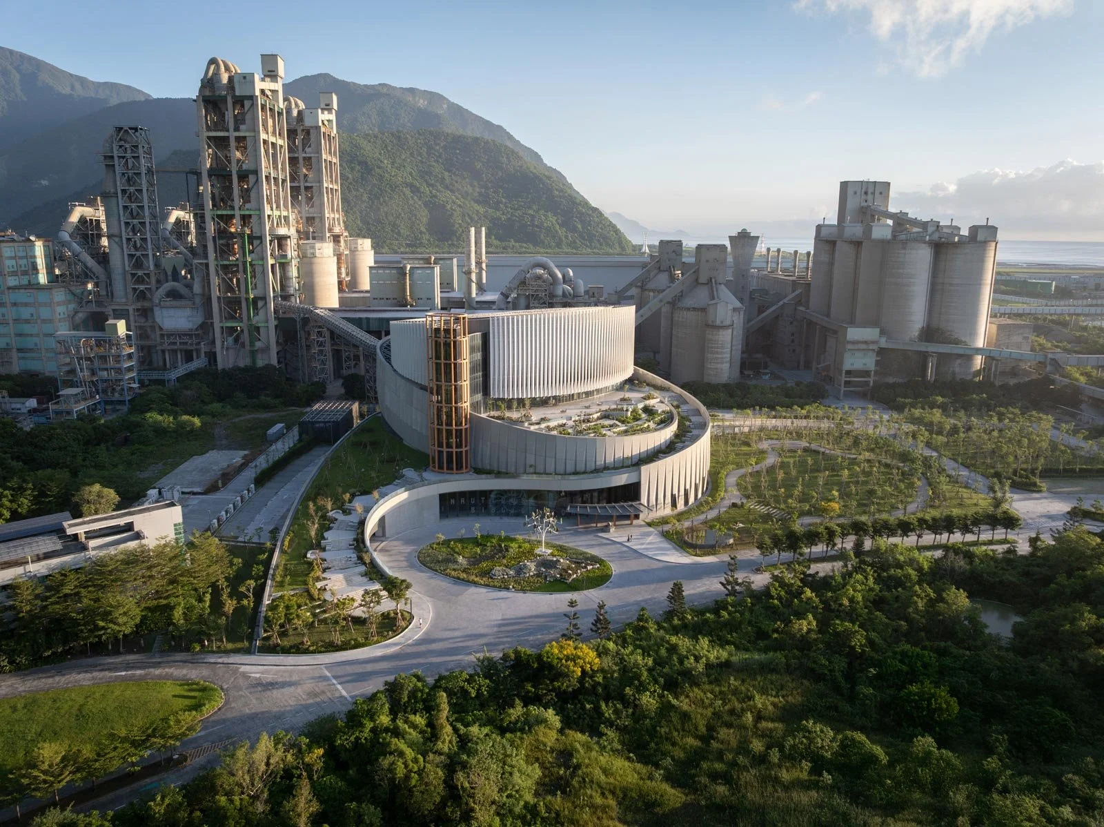 tcc daka kpf, tcc daka recycling center, taiwan cement company building, taiwan architecture, hualien county building, kpf, tcc daka drone