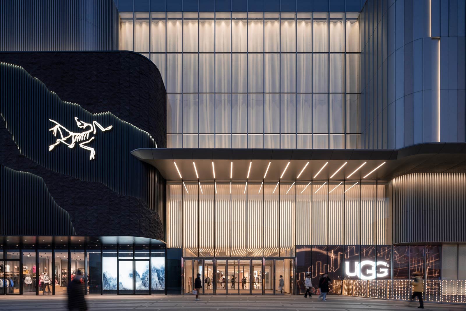 dalian mixc ifg architects ippolito fleitz twilight retail entrance