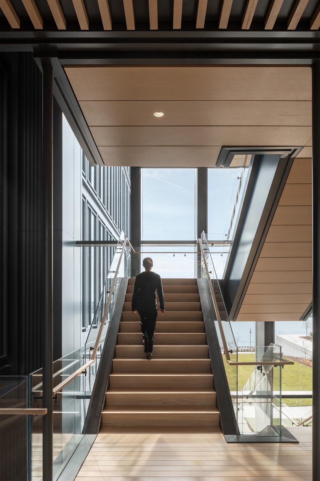 t rowe price hq, t rowe baltimore, t rowe price lobby, t rowe price kpf, kpf baltimore, kpf t rowe, t rowe interior, t rowe feature stair