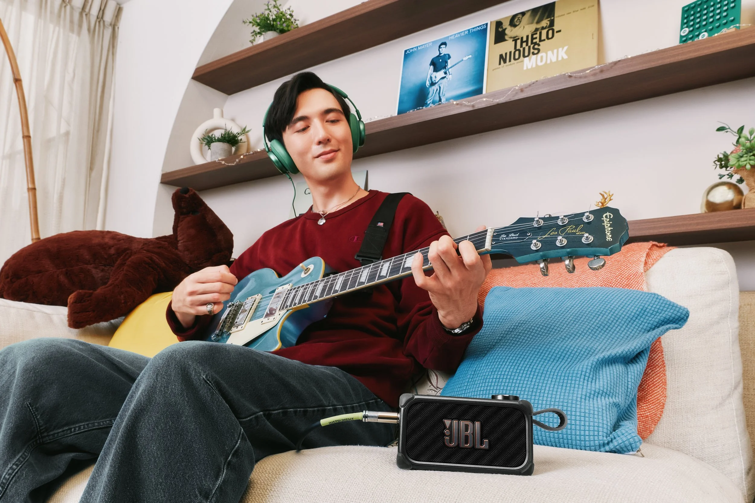 V3_JBL_LIFESTYLE_CREATOR_IMG_2_3x2.jpg