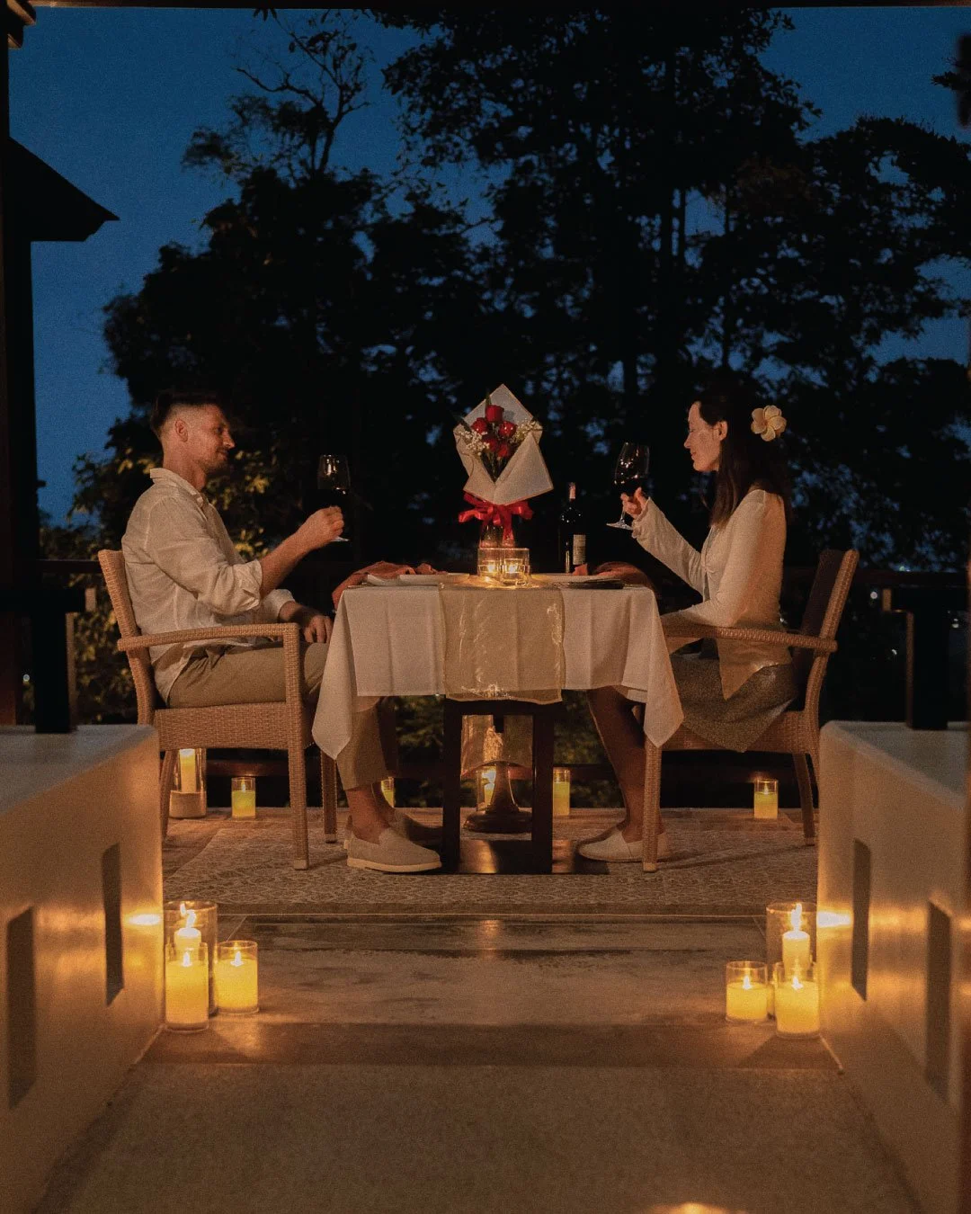 ✨ Candlelight Moments in the Villa ✨

 Let the night glow softly &mdash; where every flicker tells a story of togetherness.
 Ignite the flames of romance with our private candlelit dining experience, surrounded by the tranquil beauty of our tropical 