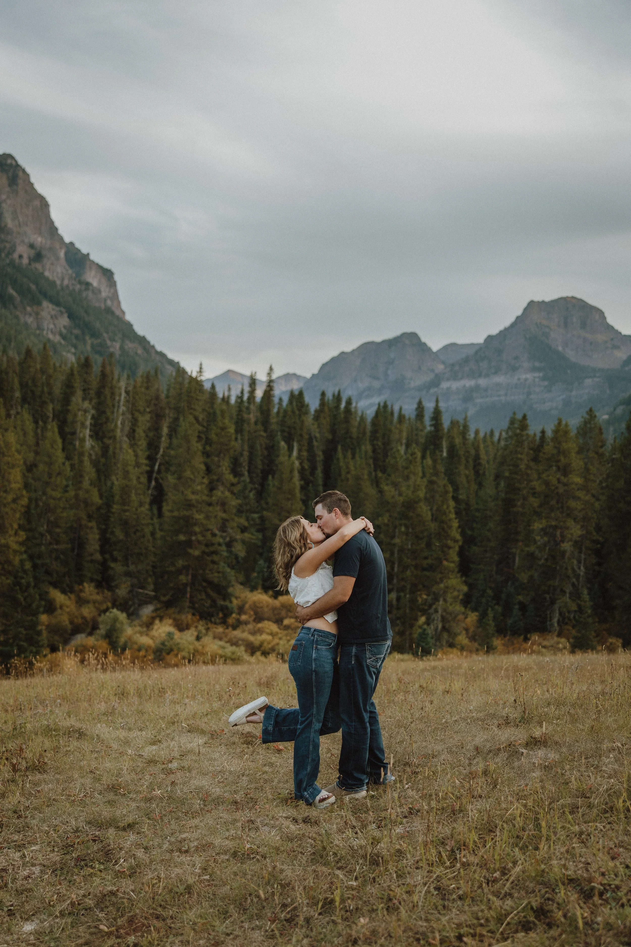 Couples session in Bozeman, Montana at Hyalite Reservoir 