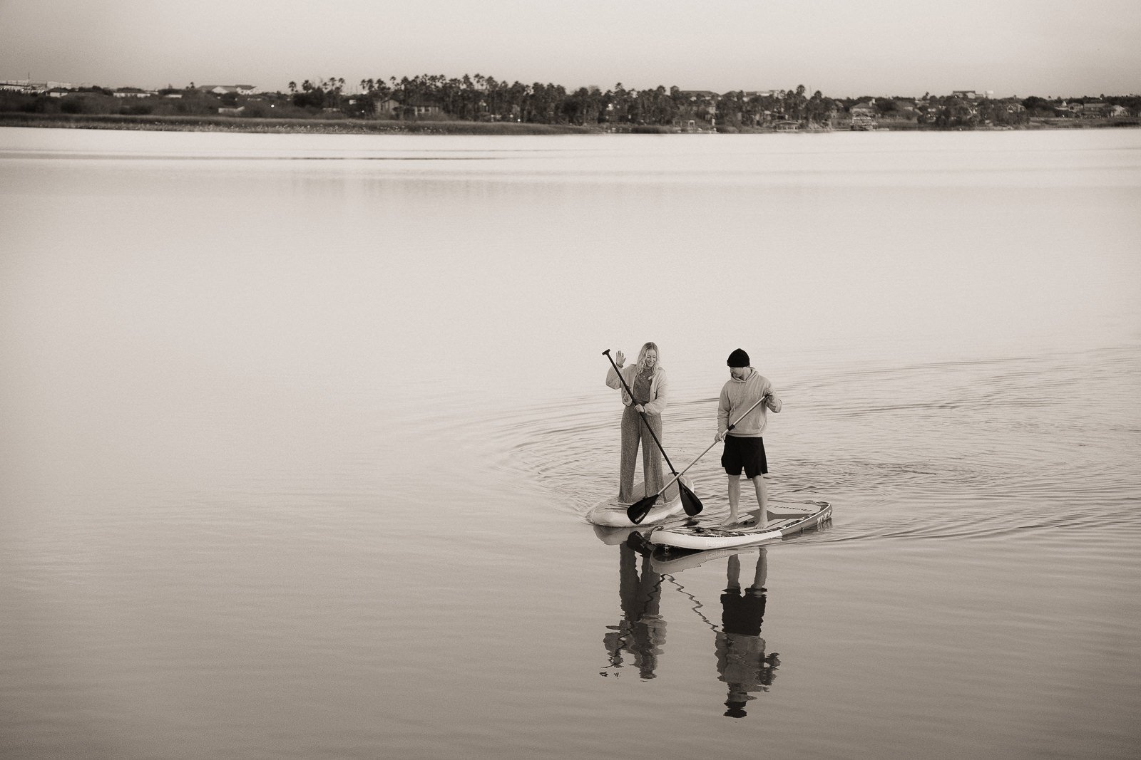 lake-casa-blanca-paddleboard-elopement-70.jpg